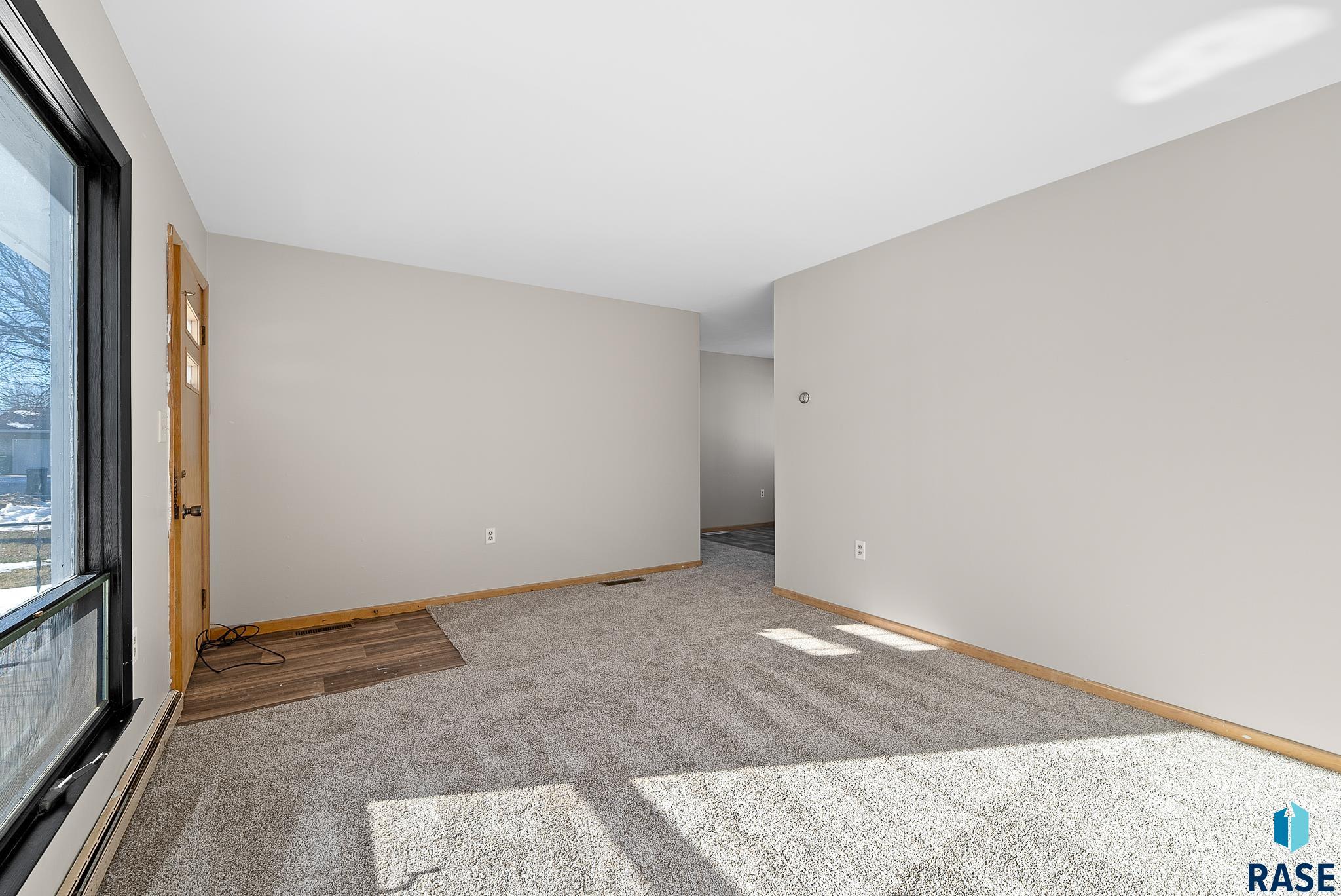 411 W 5th Ave