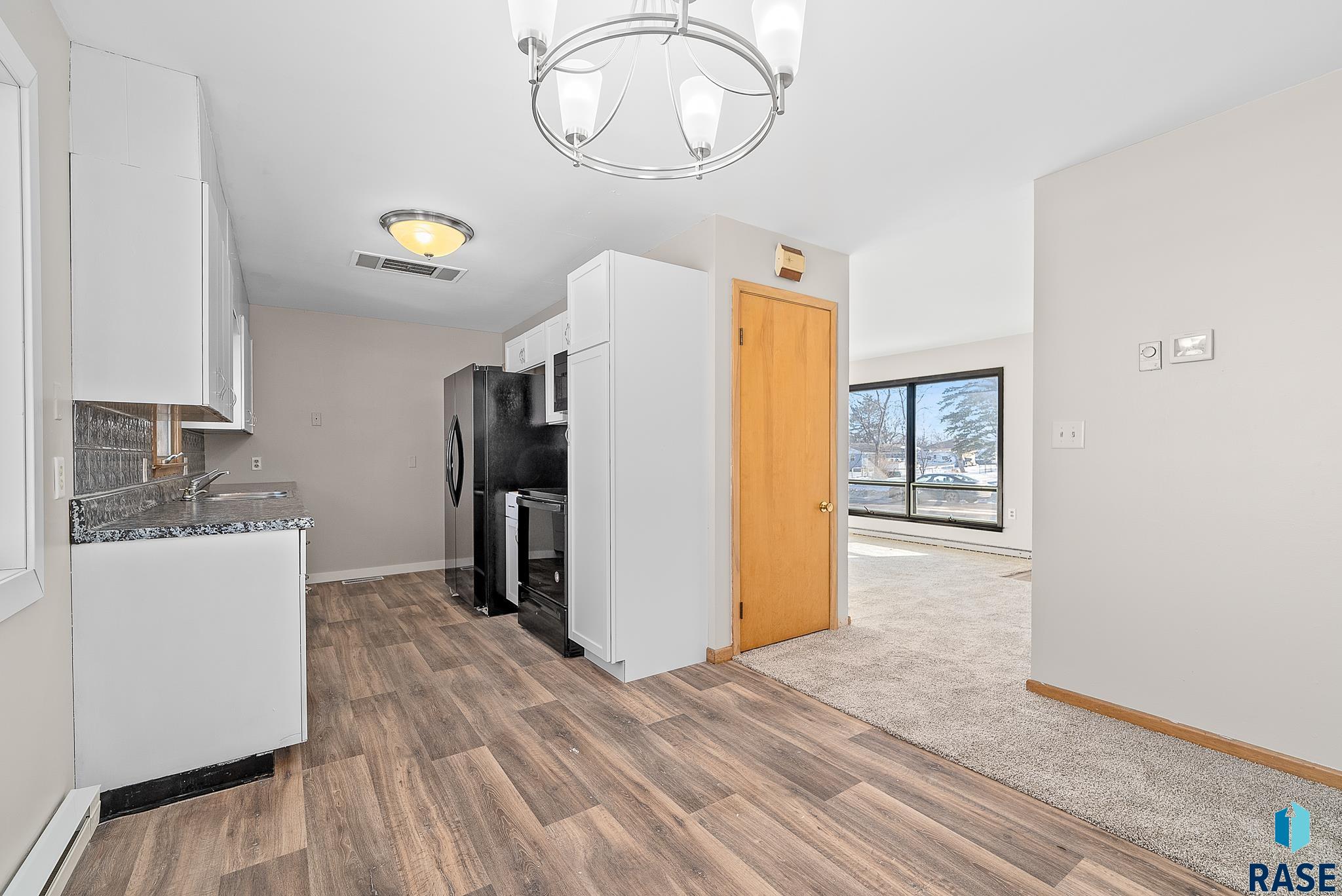 411 W 5th Ave