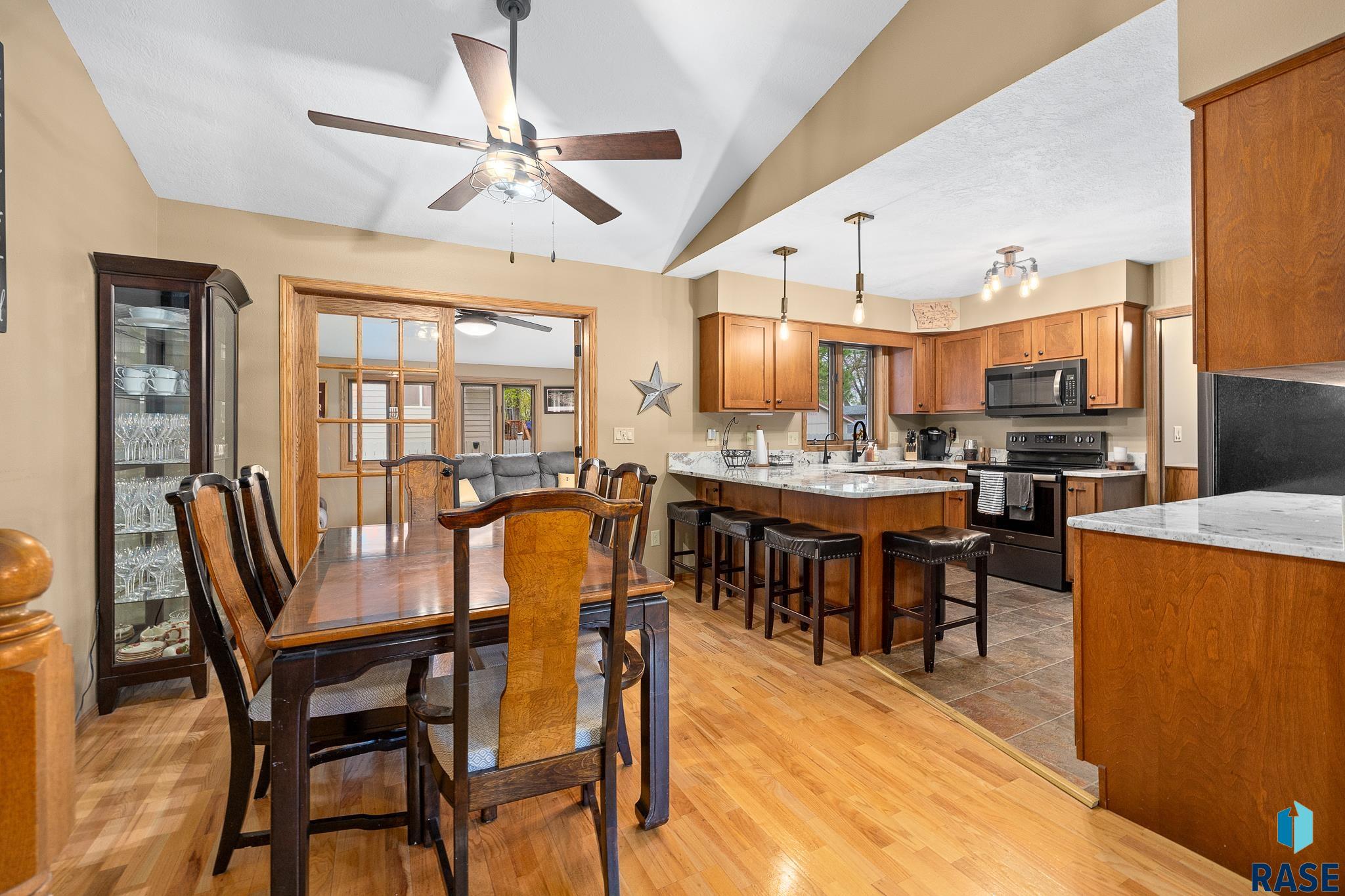 1505 E Sylvan Cir