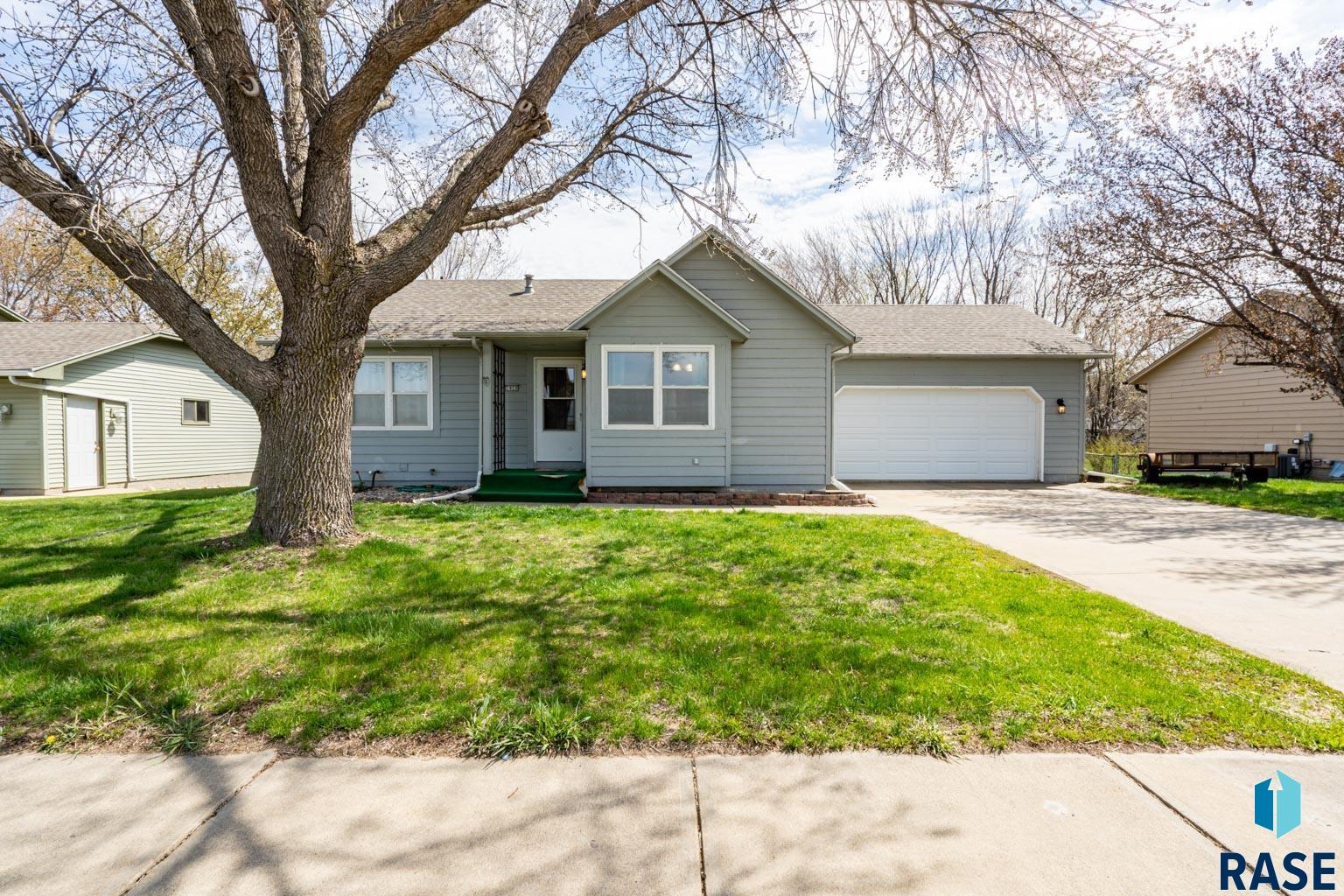3920 S Sertoma Ave