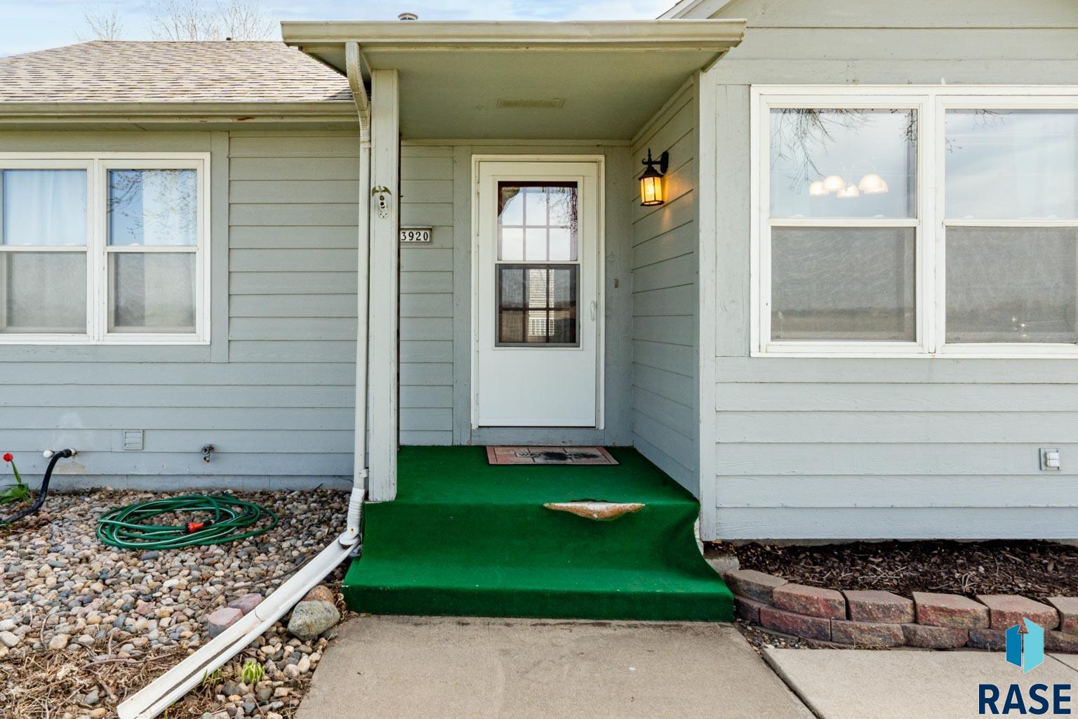 3920 S Sertoma Ave