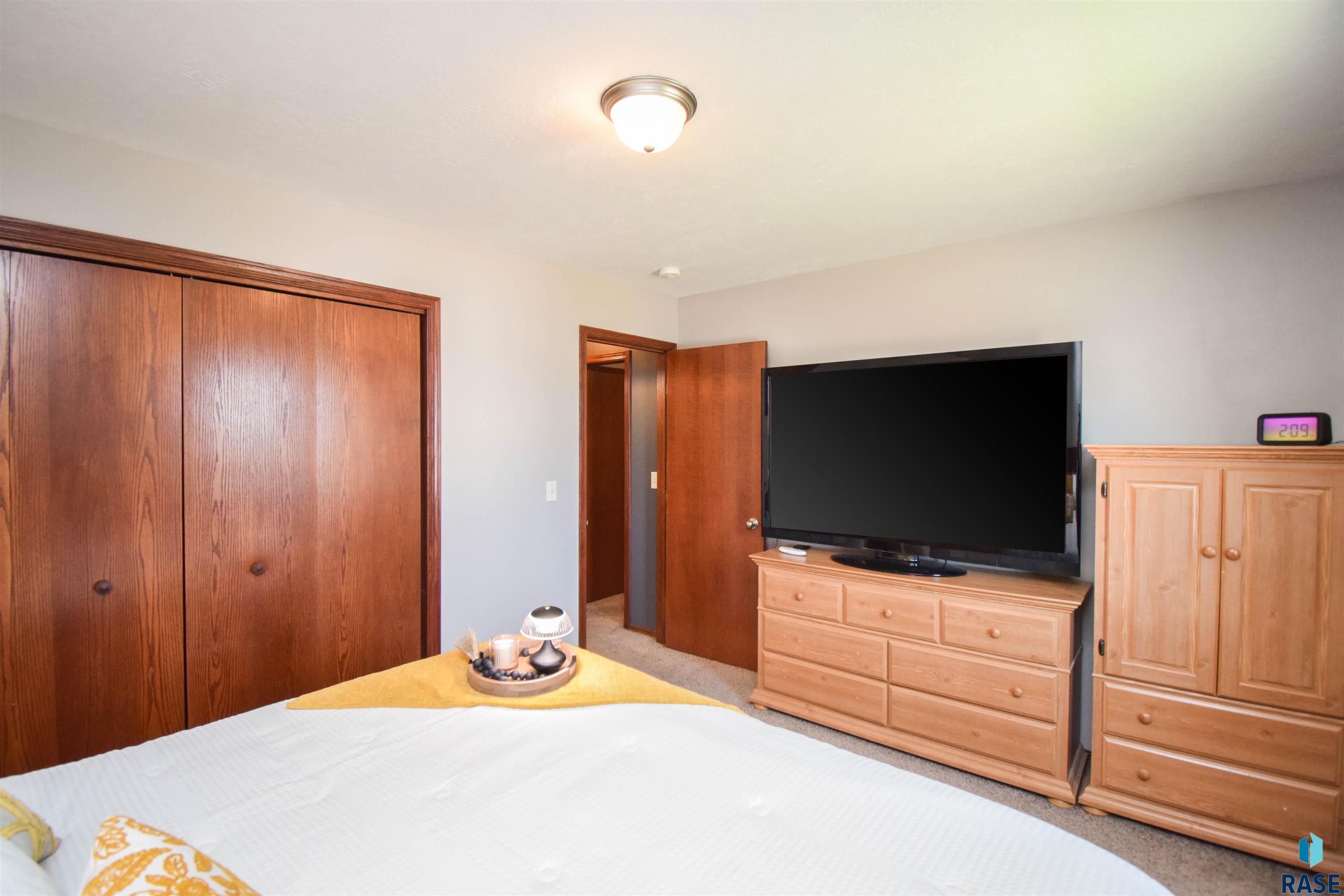 8801 W Nikita Dr