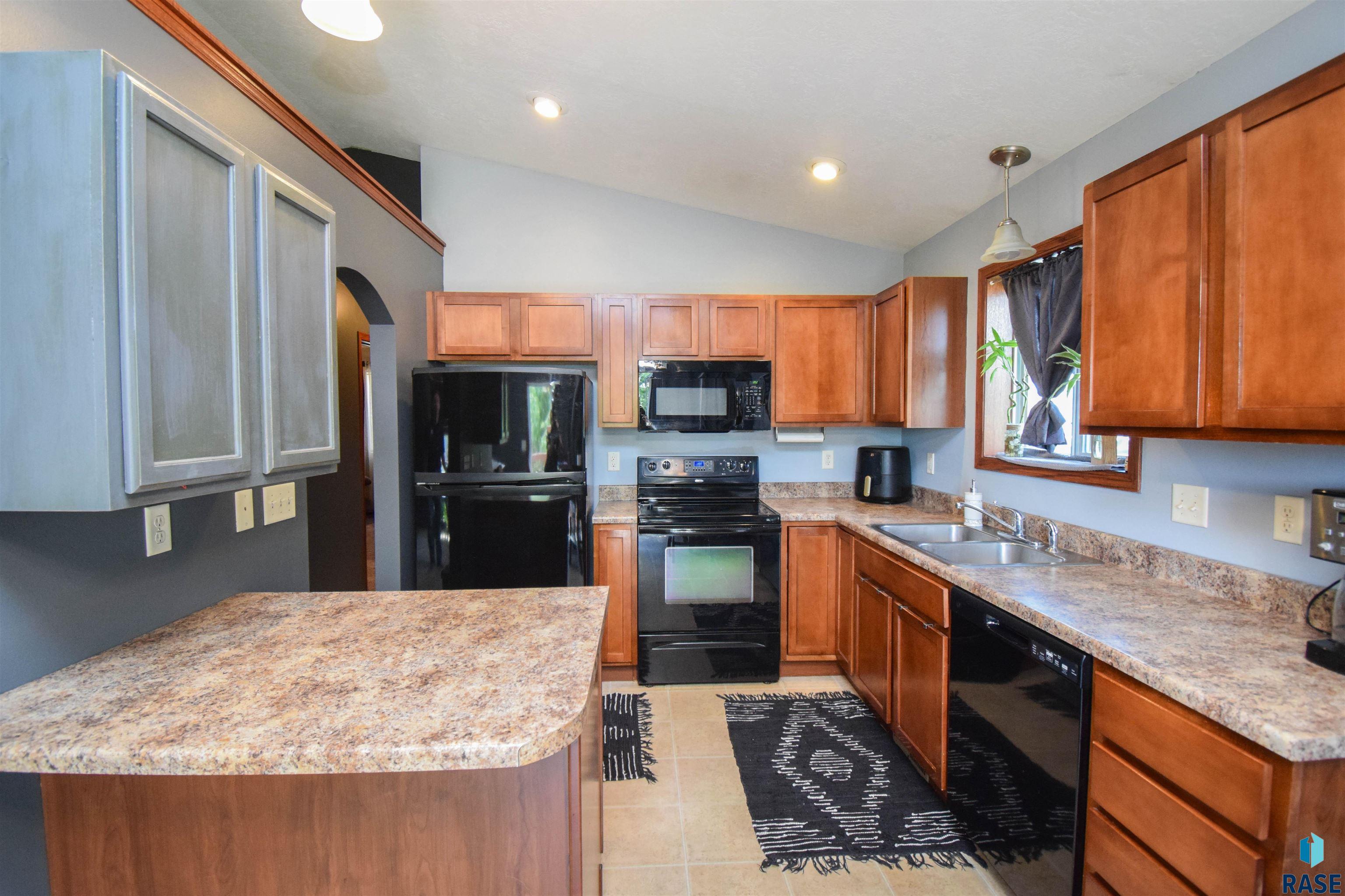 8801 W Nikita Dr