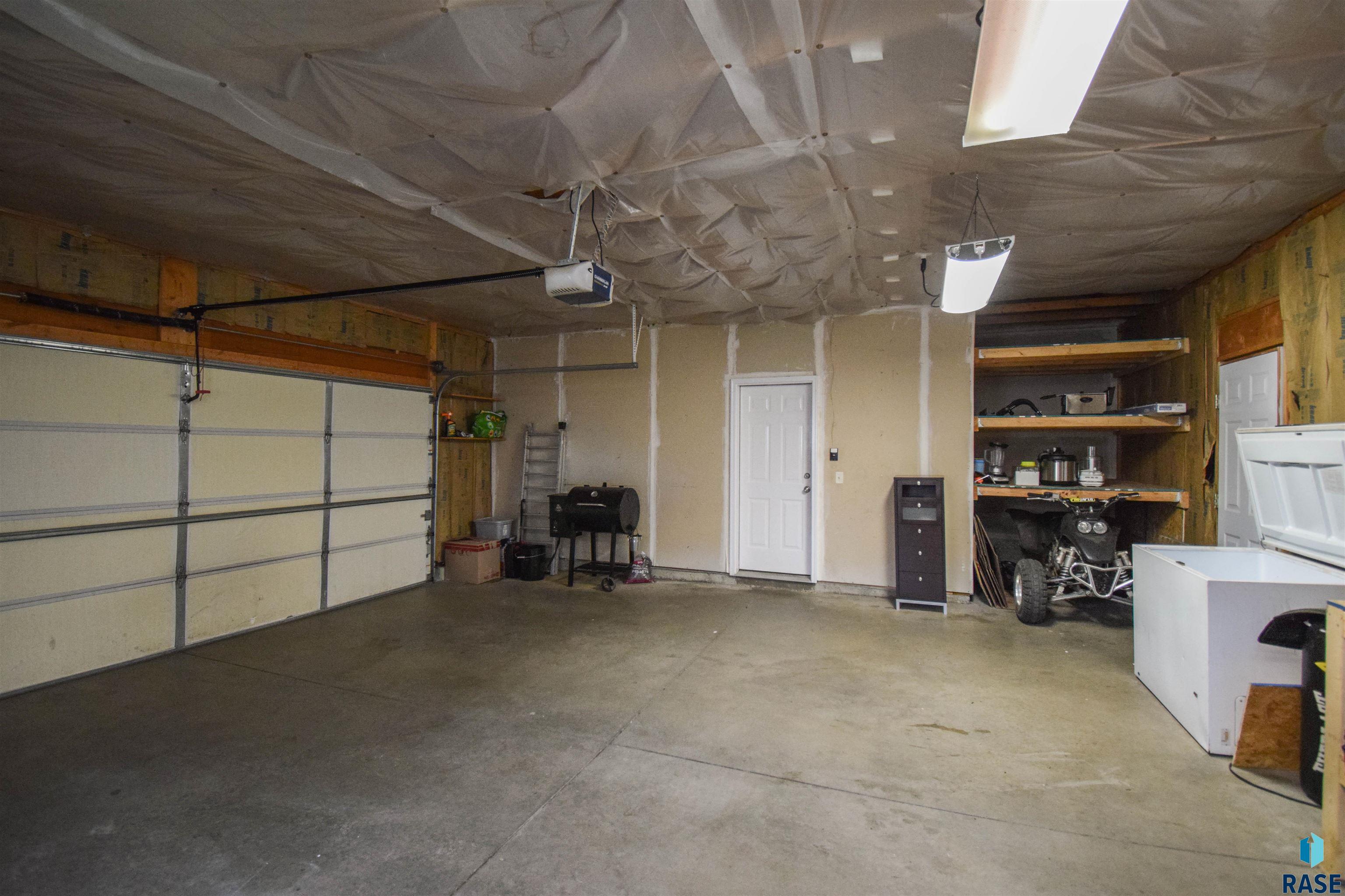 8801 W Nikita Dr