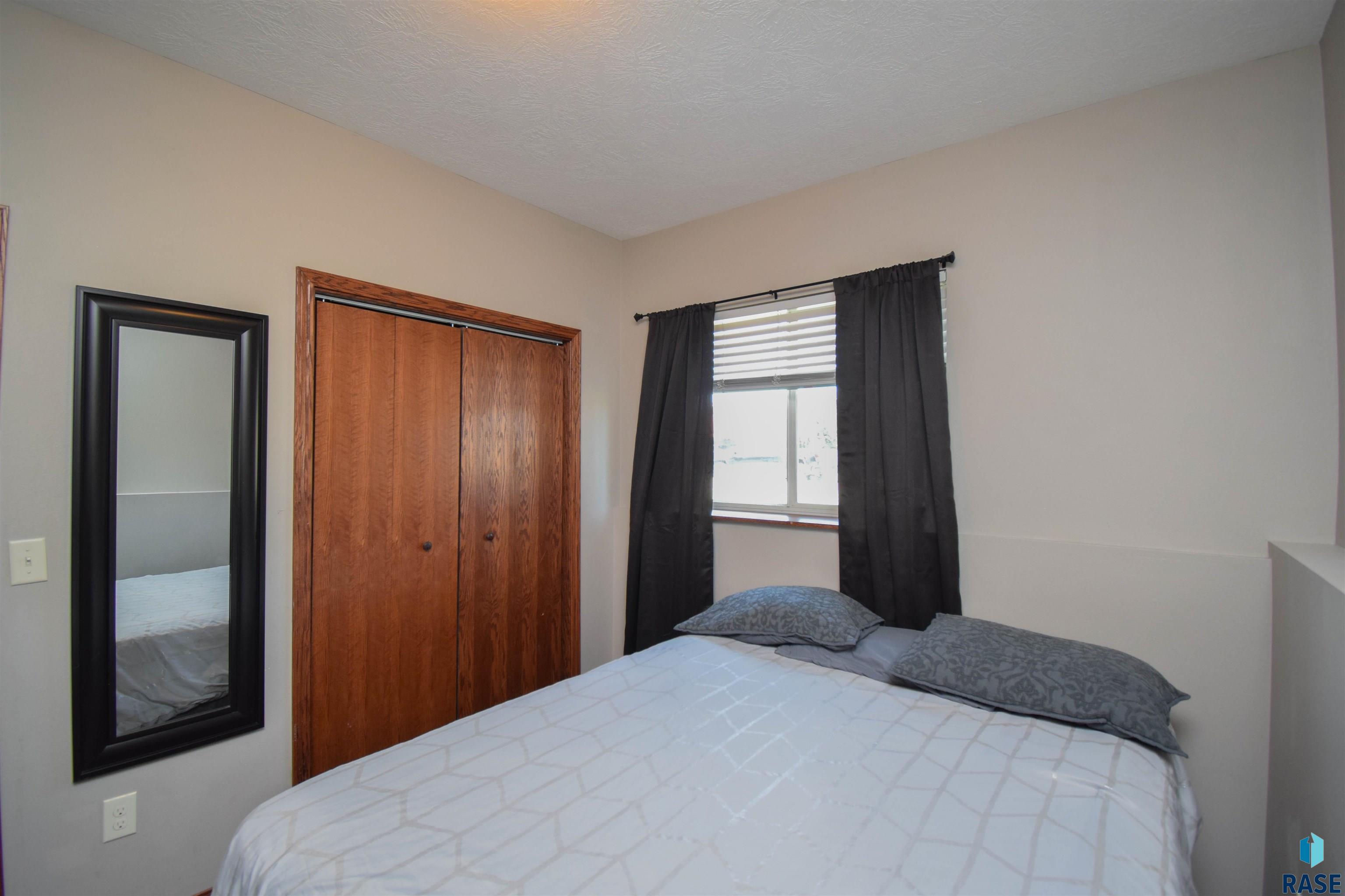 8801 W Nikita Dr