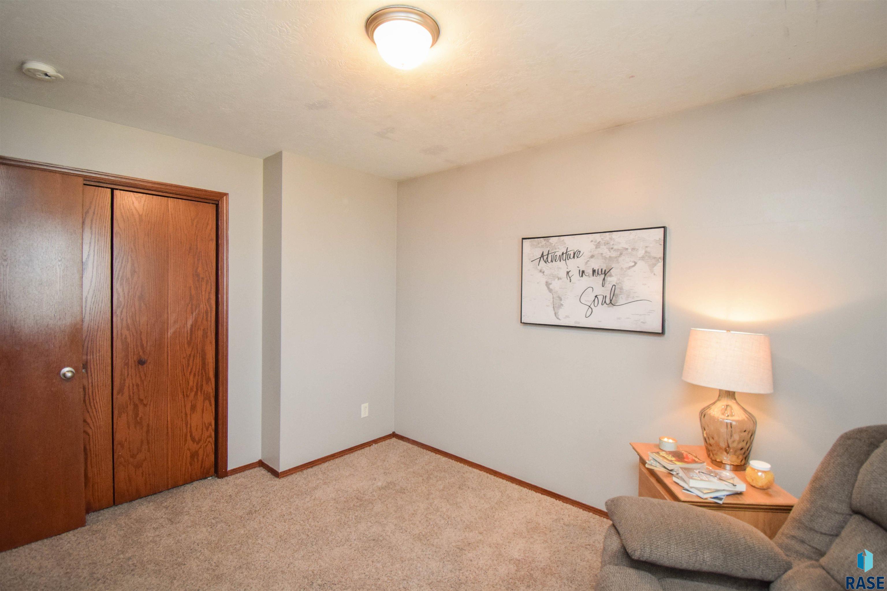 8801 W Nikita Dr