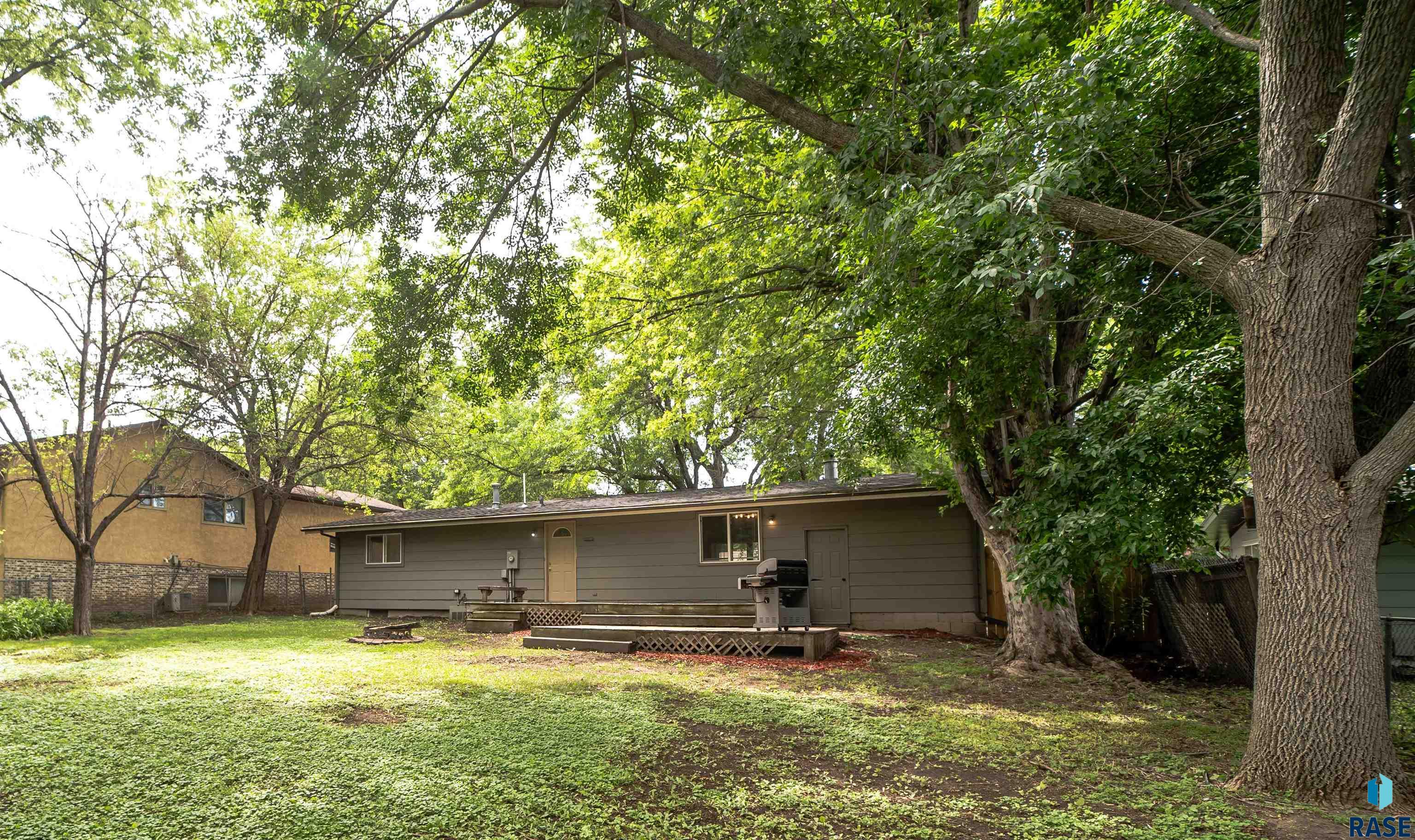 2908 E Klondike Trl