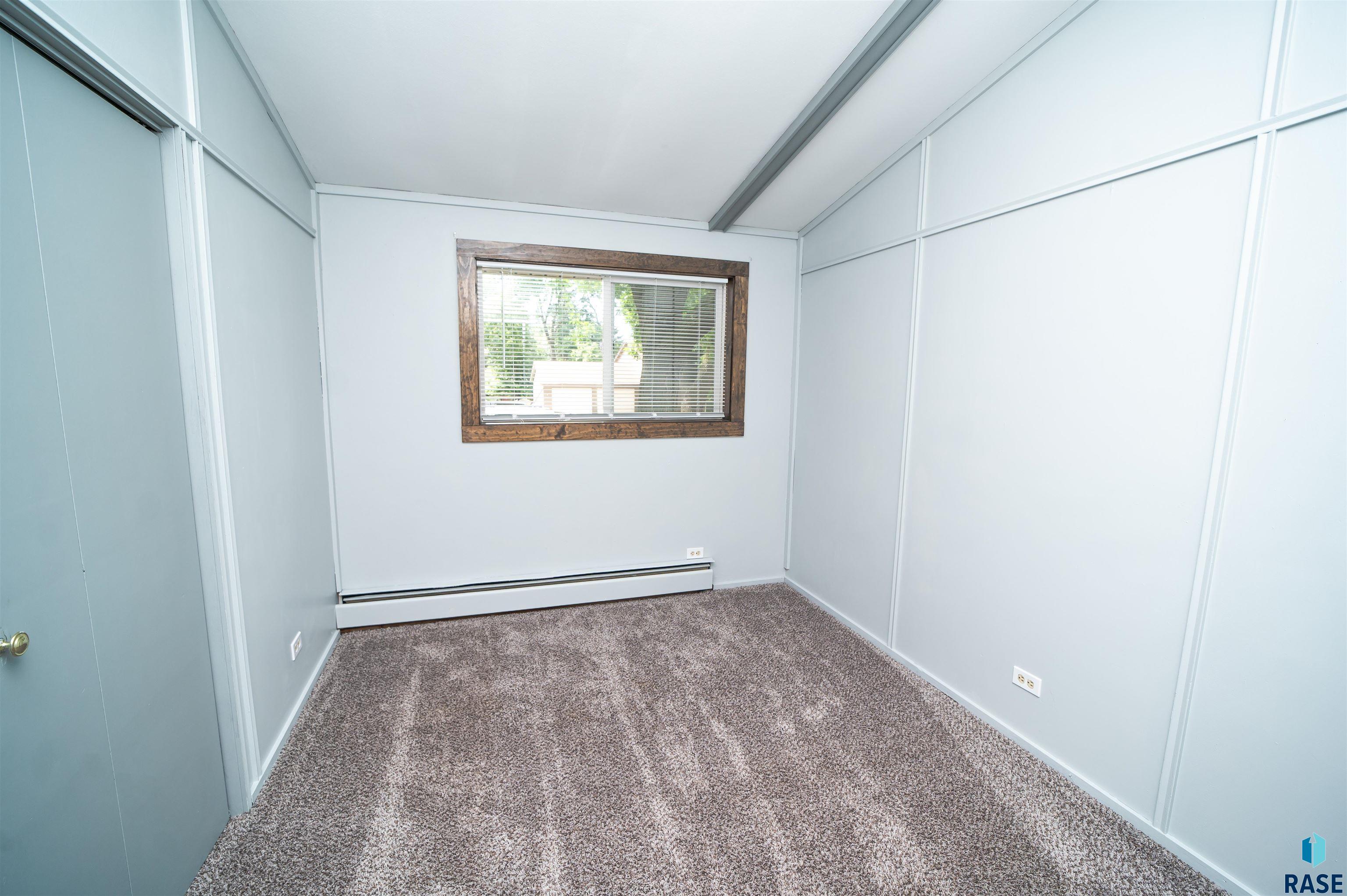 2908 E Klondike Trl