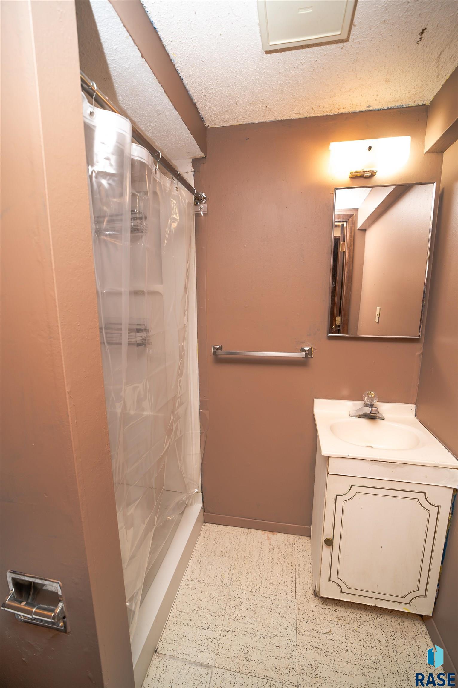2908 E Klondike Trl