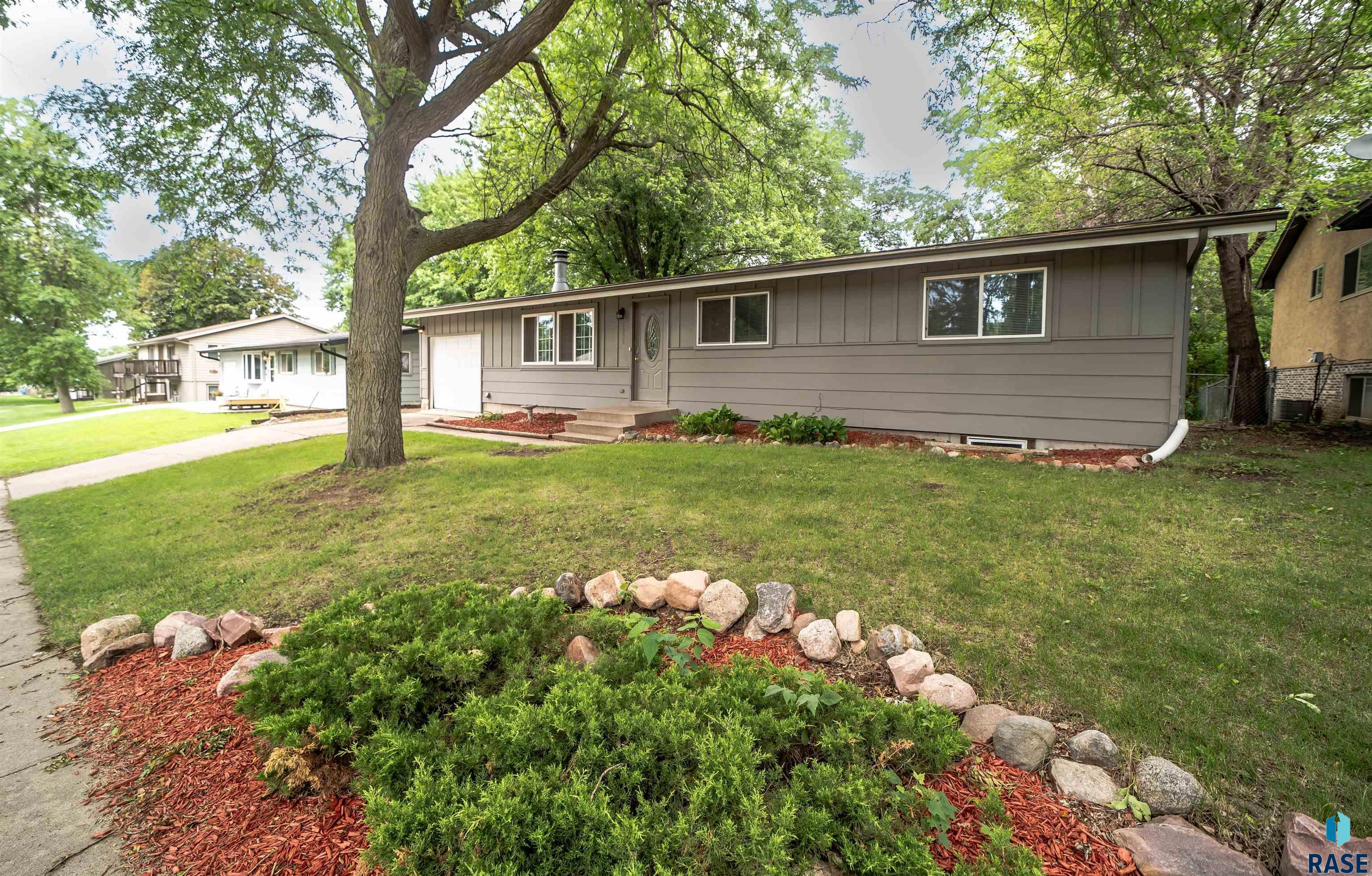 2908 E Klondike Trl