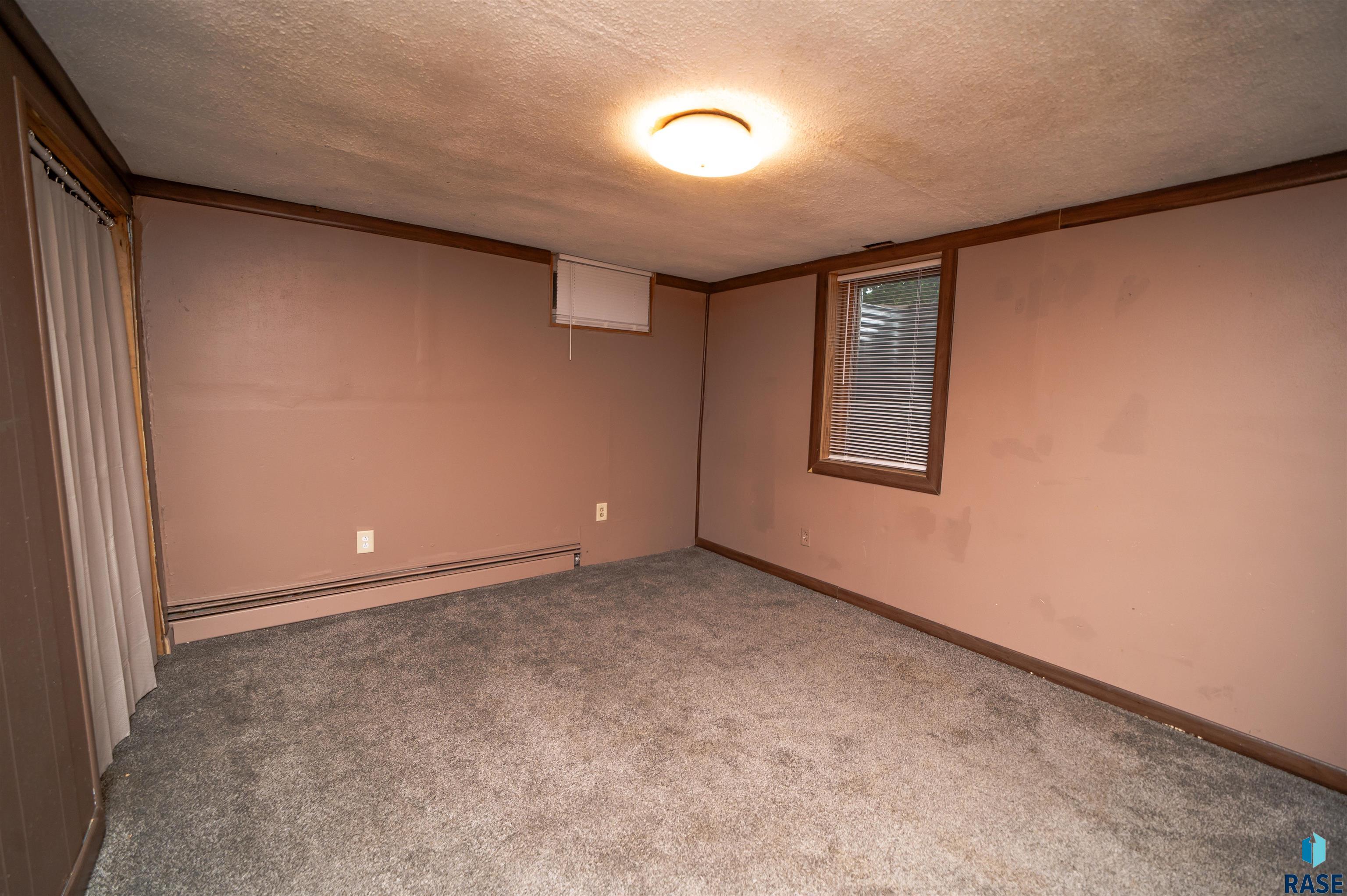 2908 E Klondike Trl