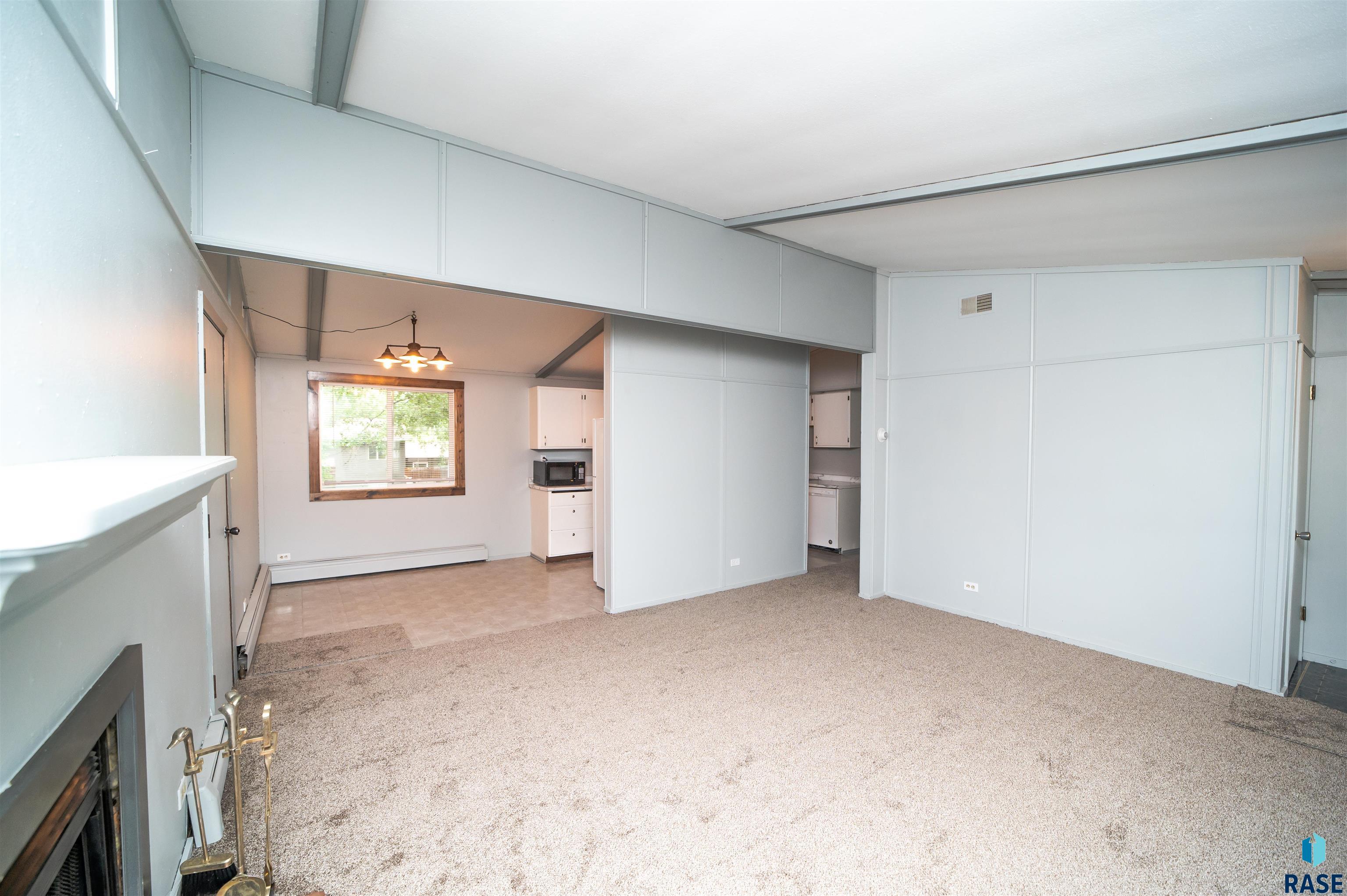 2908 E Klondike Trl