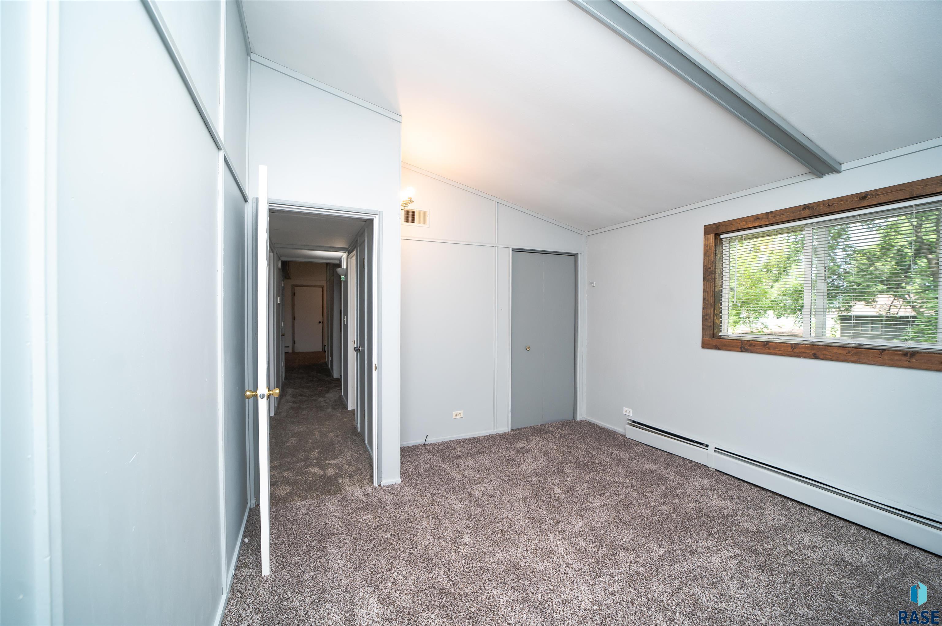 2908 E Klondike Trl