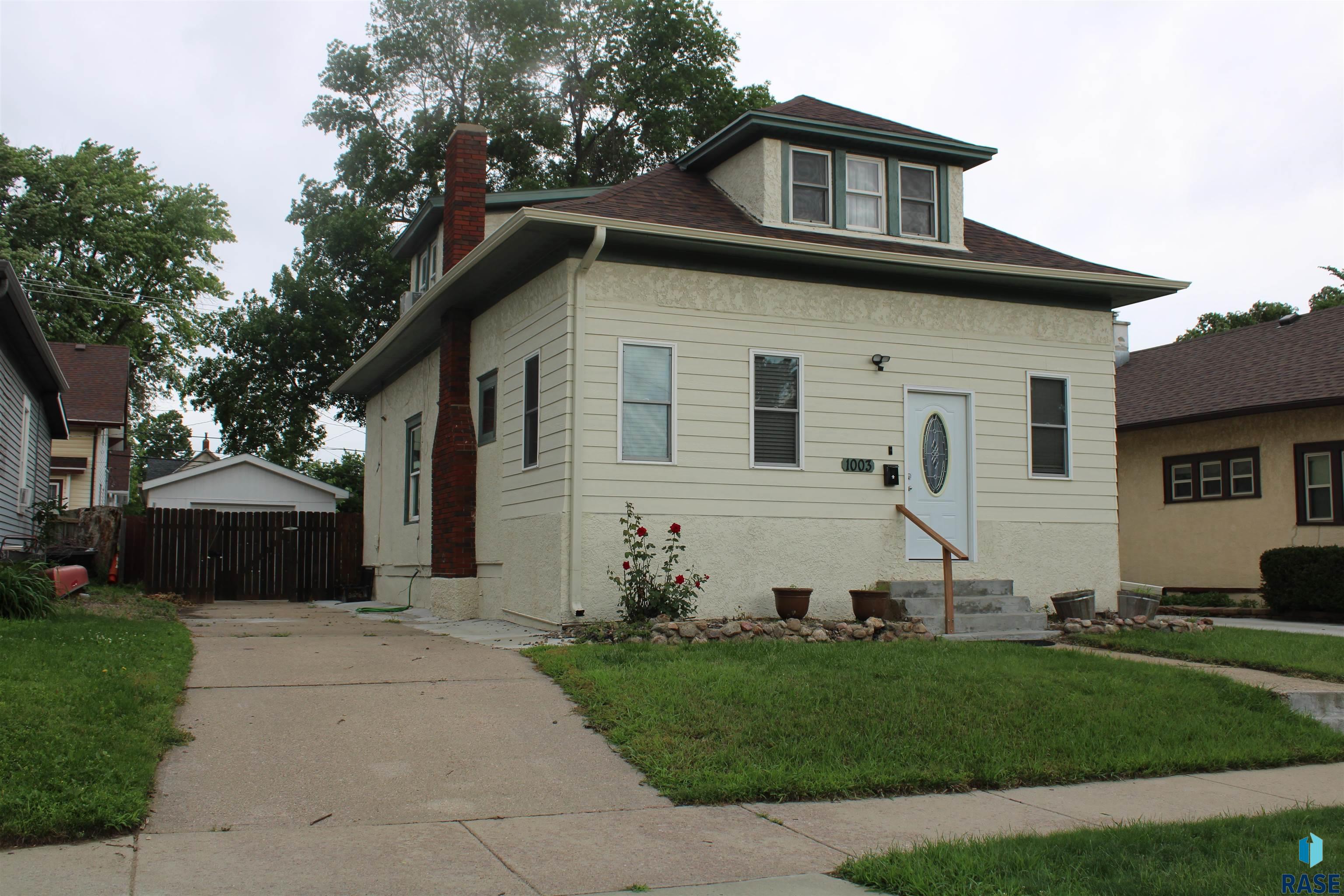 1003 N Dakota Ave