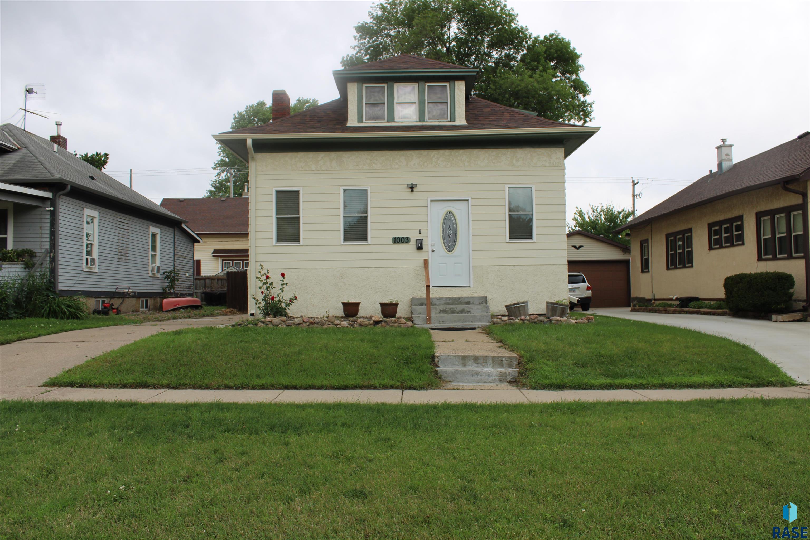 1003 N Dakota Ave