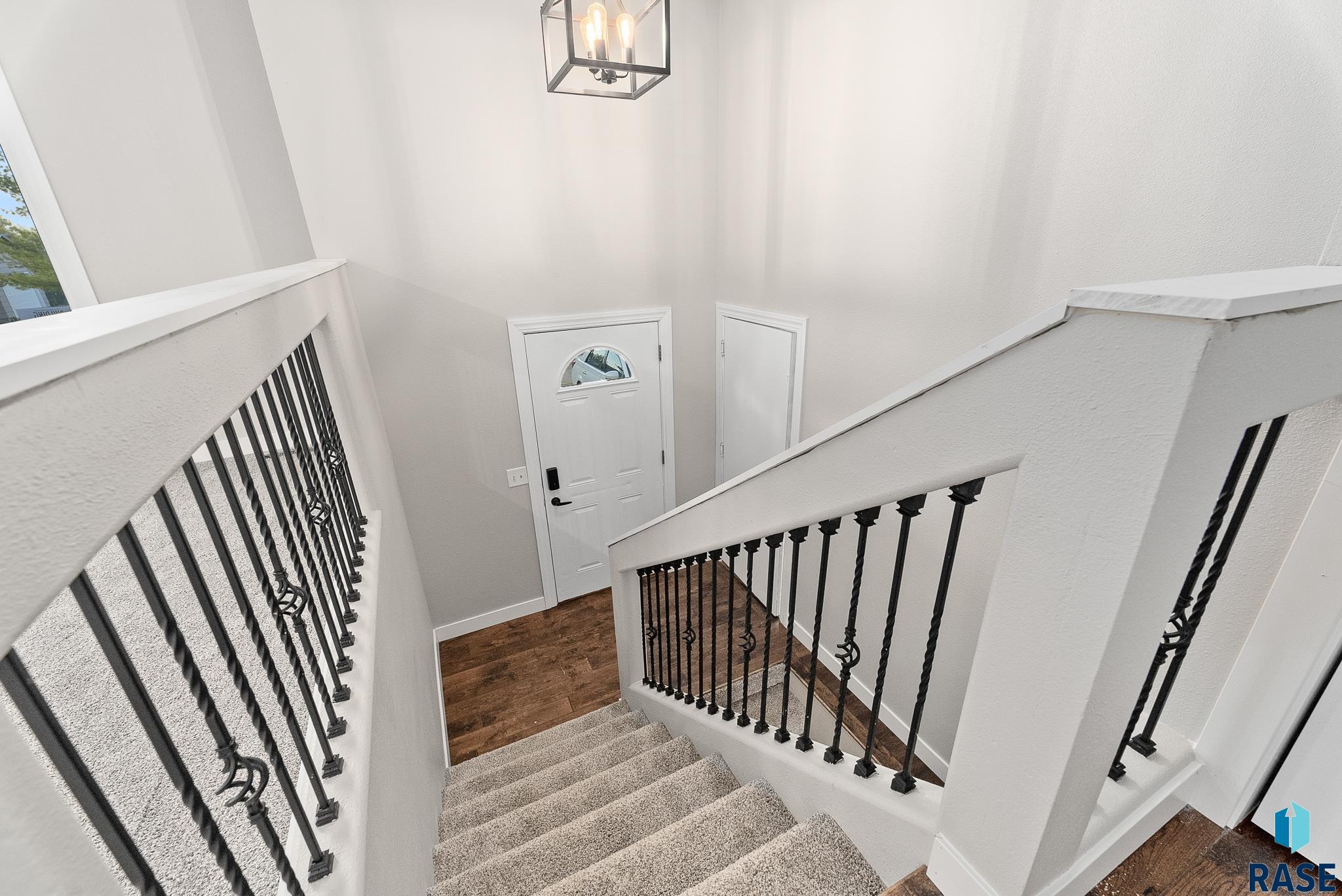 1001 N Homestead Cir