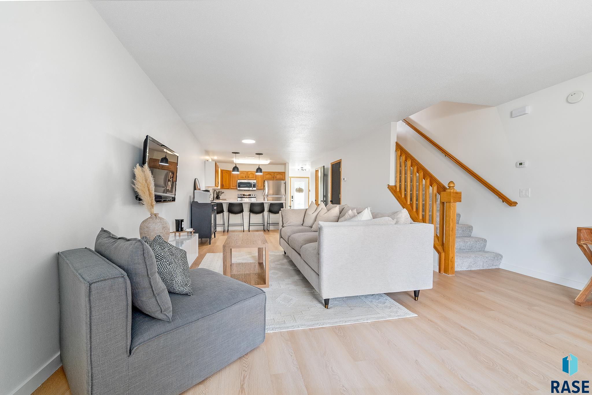 1909 S Sertoma Ave Unit: 103