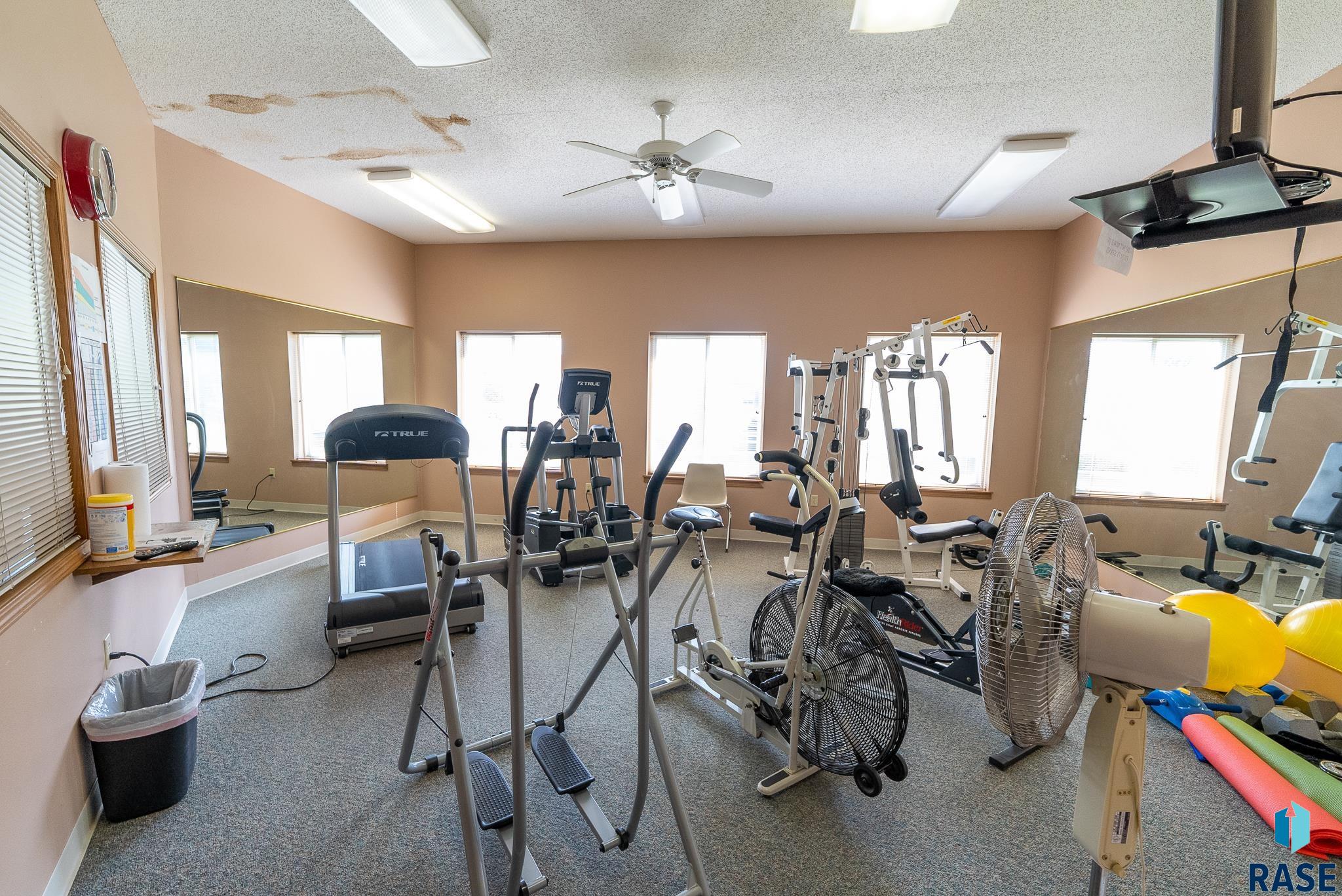 1909 S Sertoma Ave Unit: 103