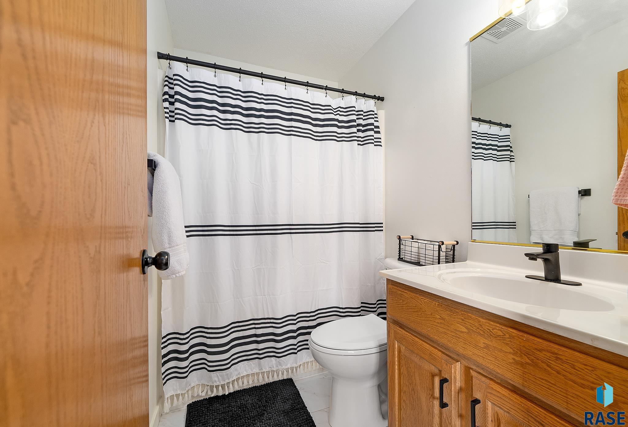 1909 S Sertoma Ave Unit: 103