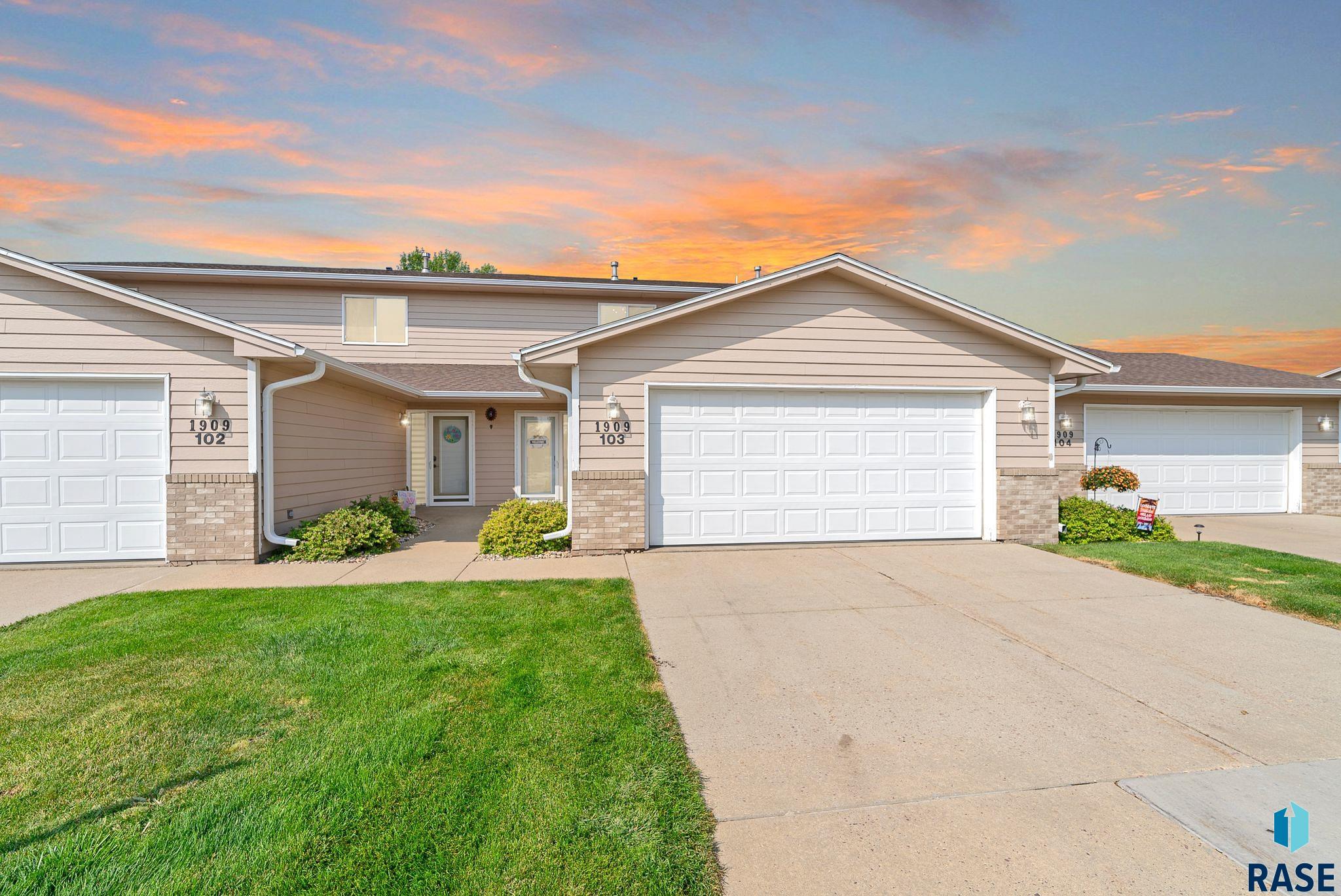 1909 S Sertoma Ave Unit: 103