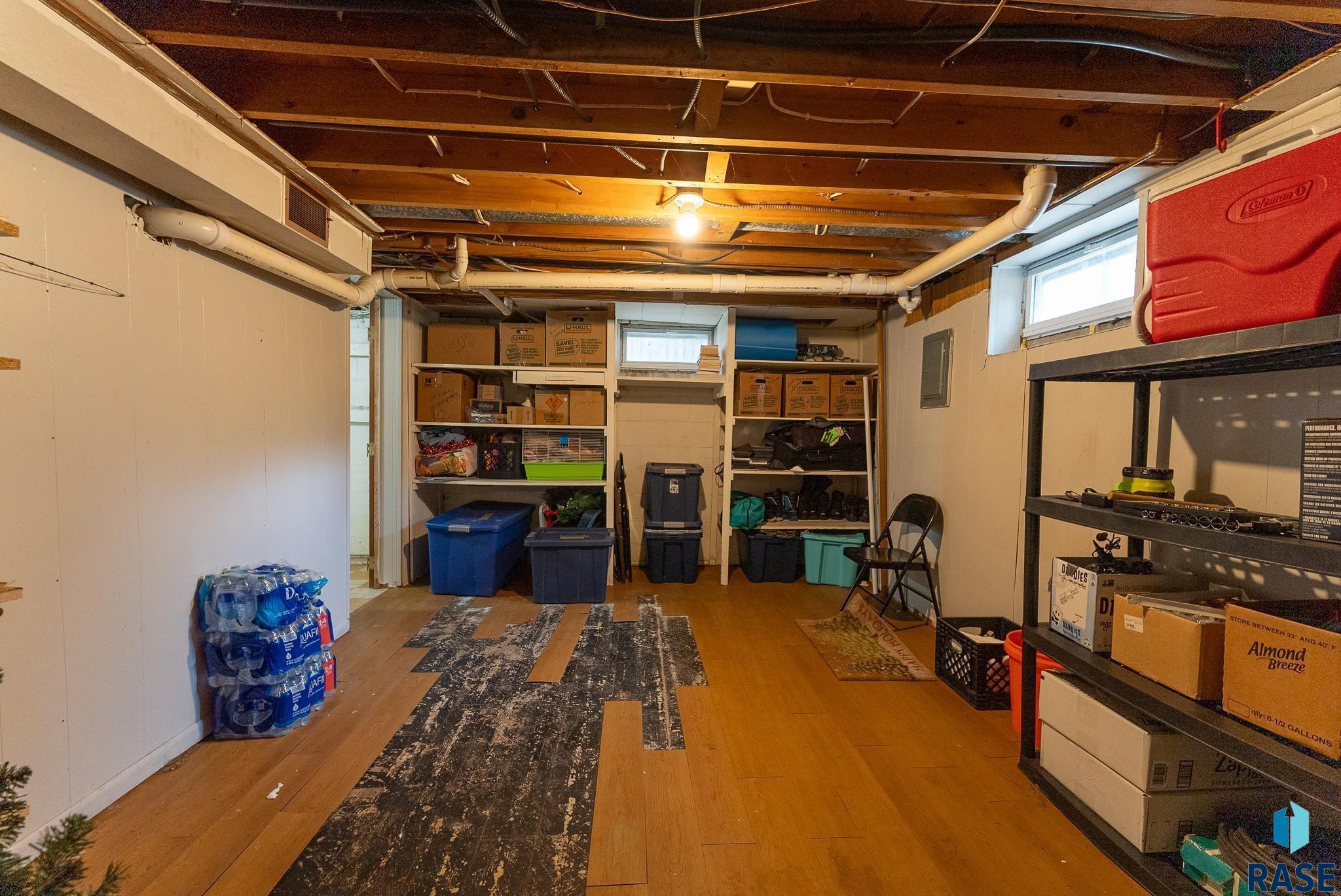 3203 Norton Ave