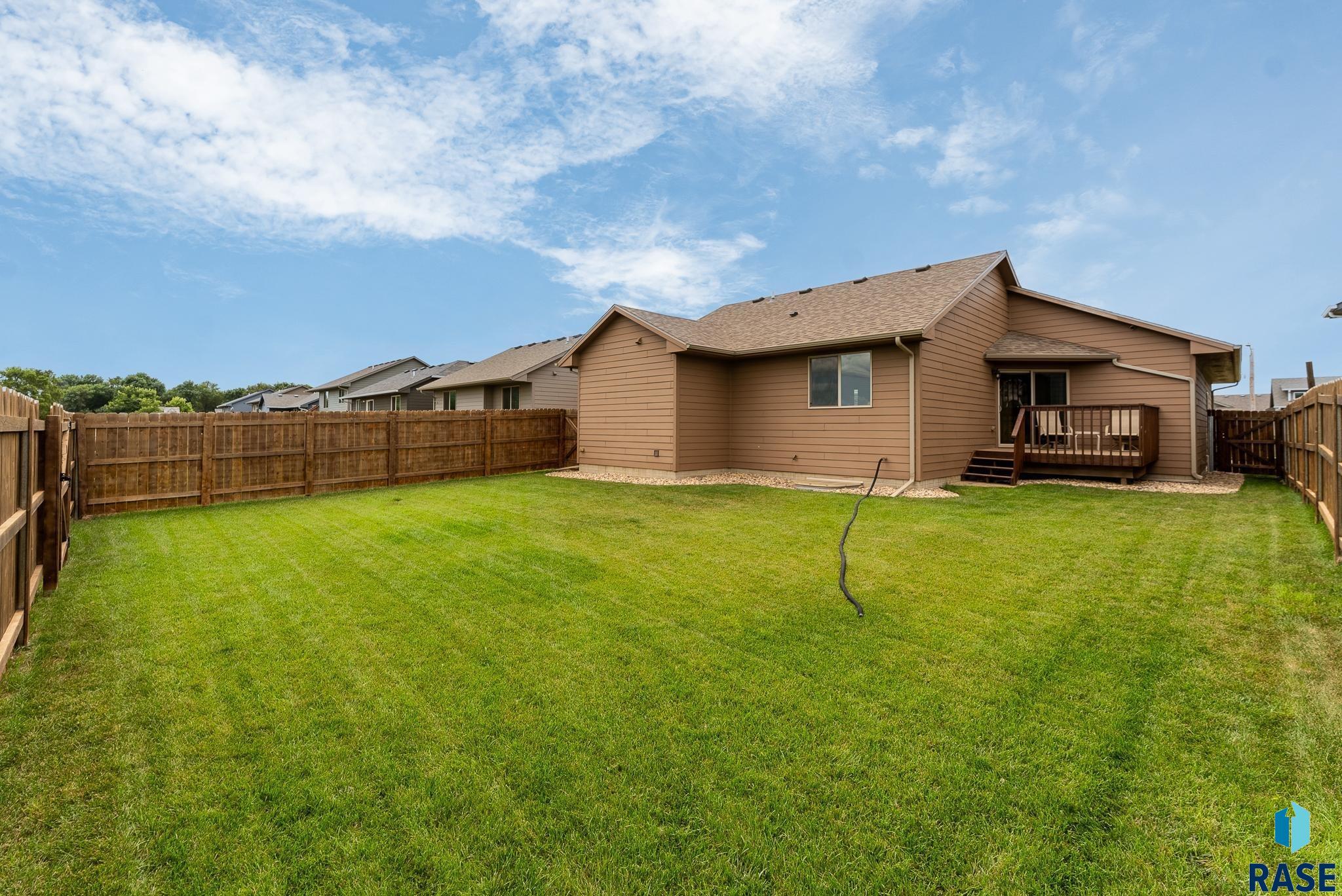 416 Lien Ave