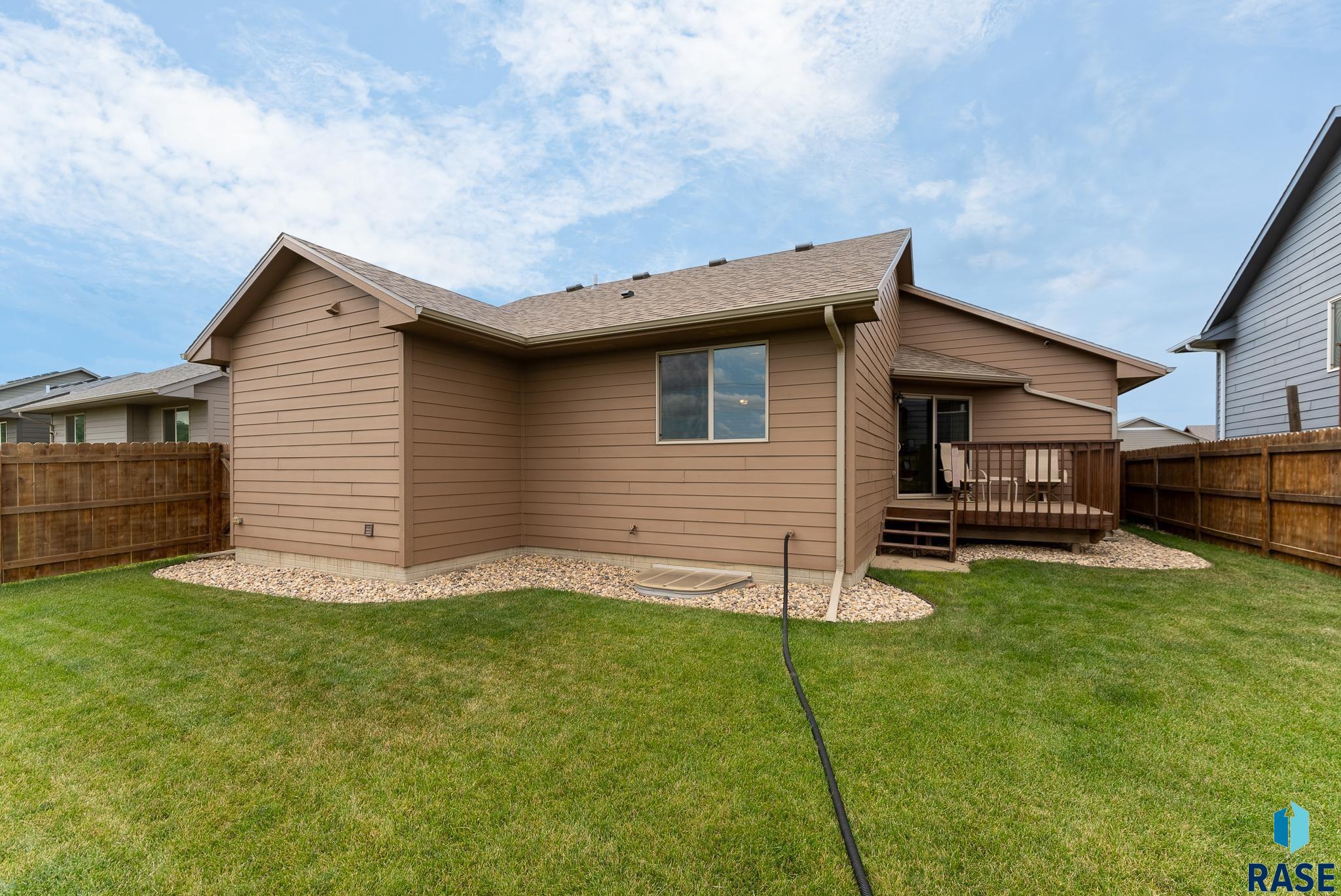 416 Lien Ave