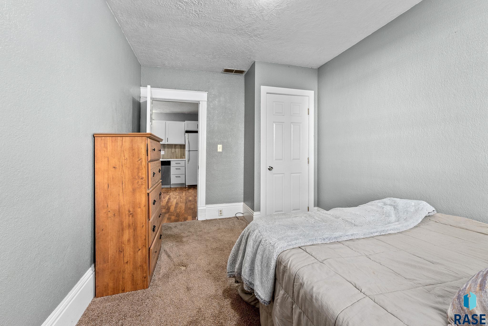 220 W Rummel Ave