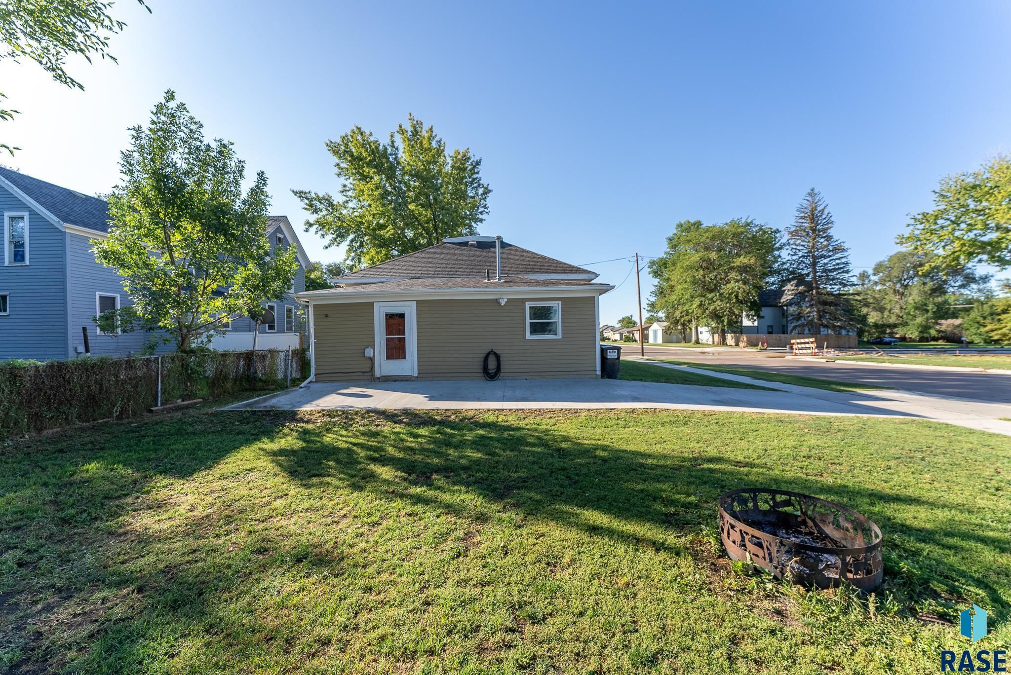 220 W Rummel Ave