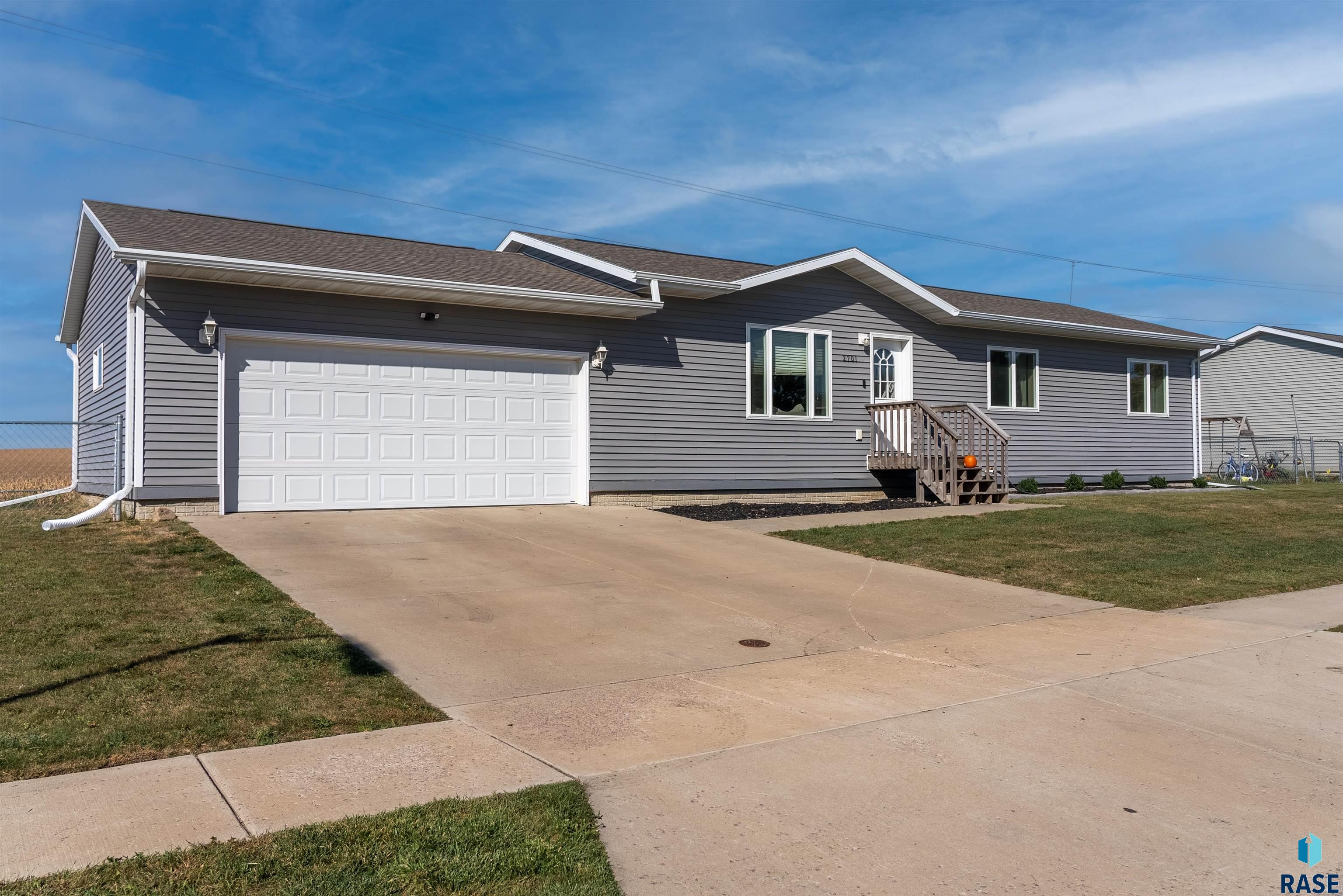 2701 N Lyme Grass Ave