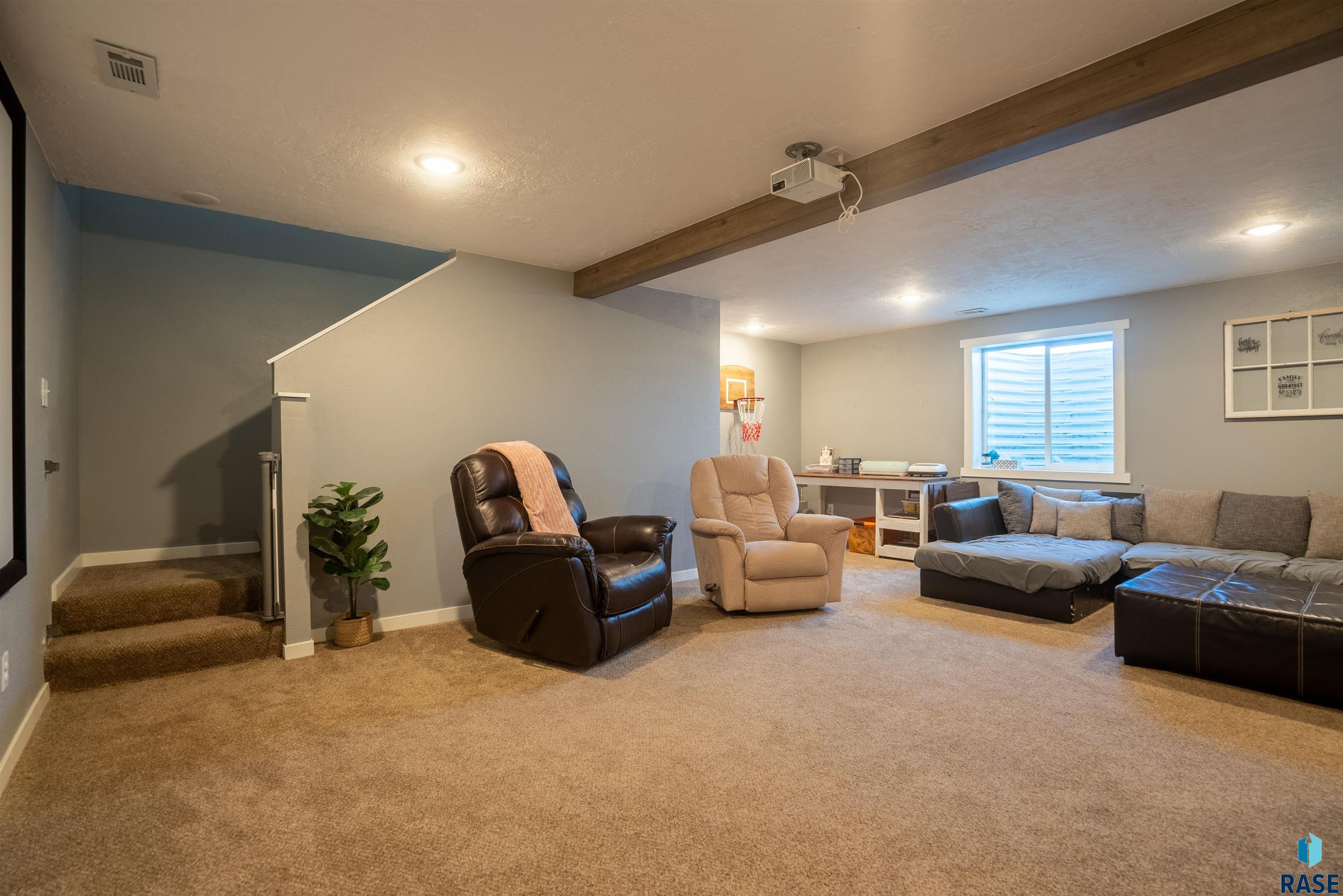 2701 N Lyme Grass Ave