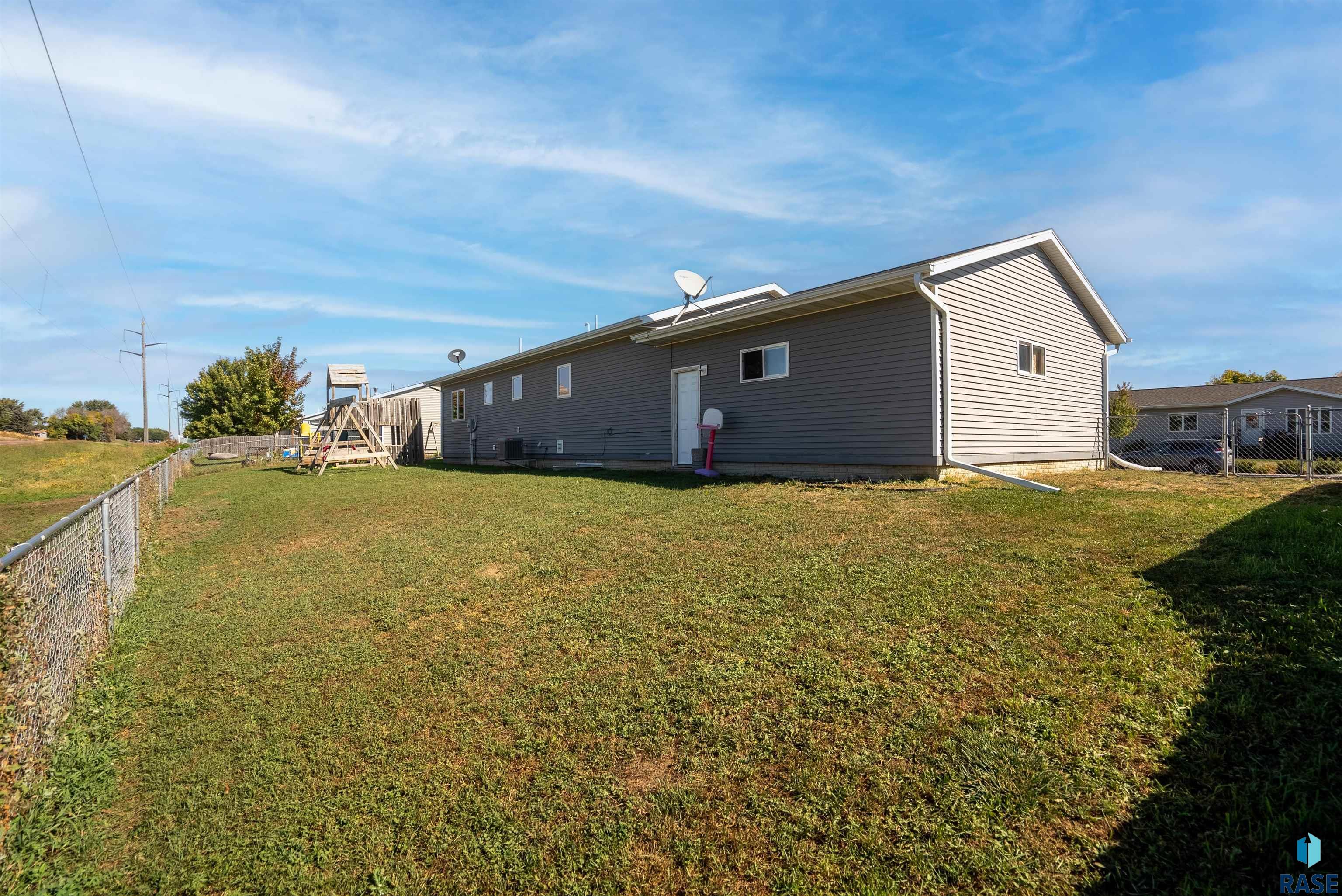 2701 N Lyme Grass Ave