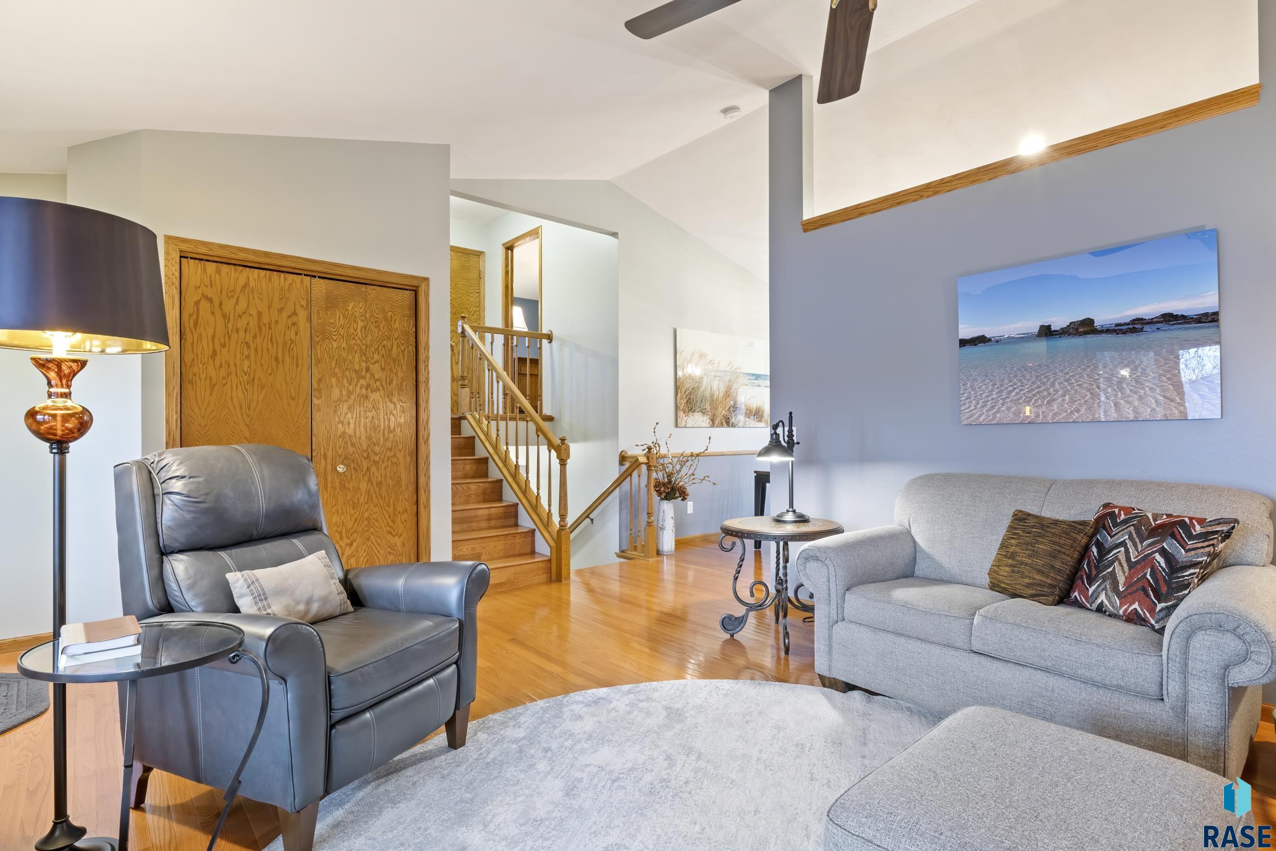 2020 S Thatcher Cir
