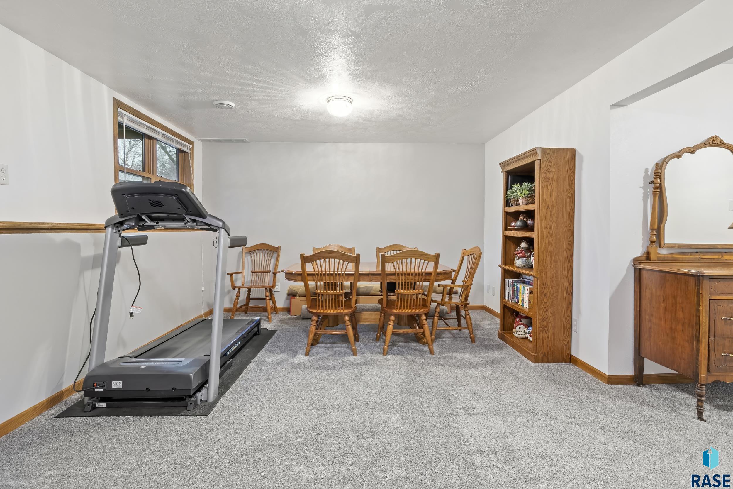 2020 S Thatcher Cir