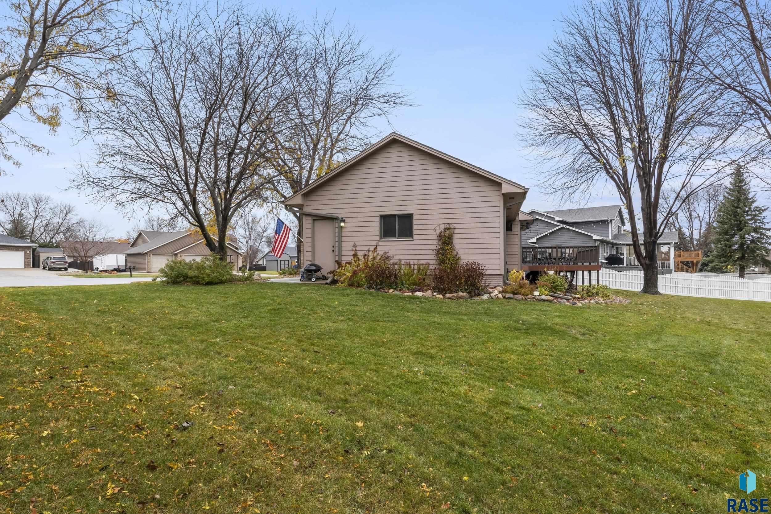 2020 S Thatcher Cir