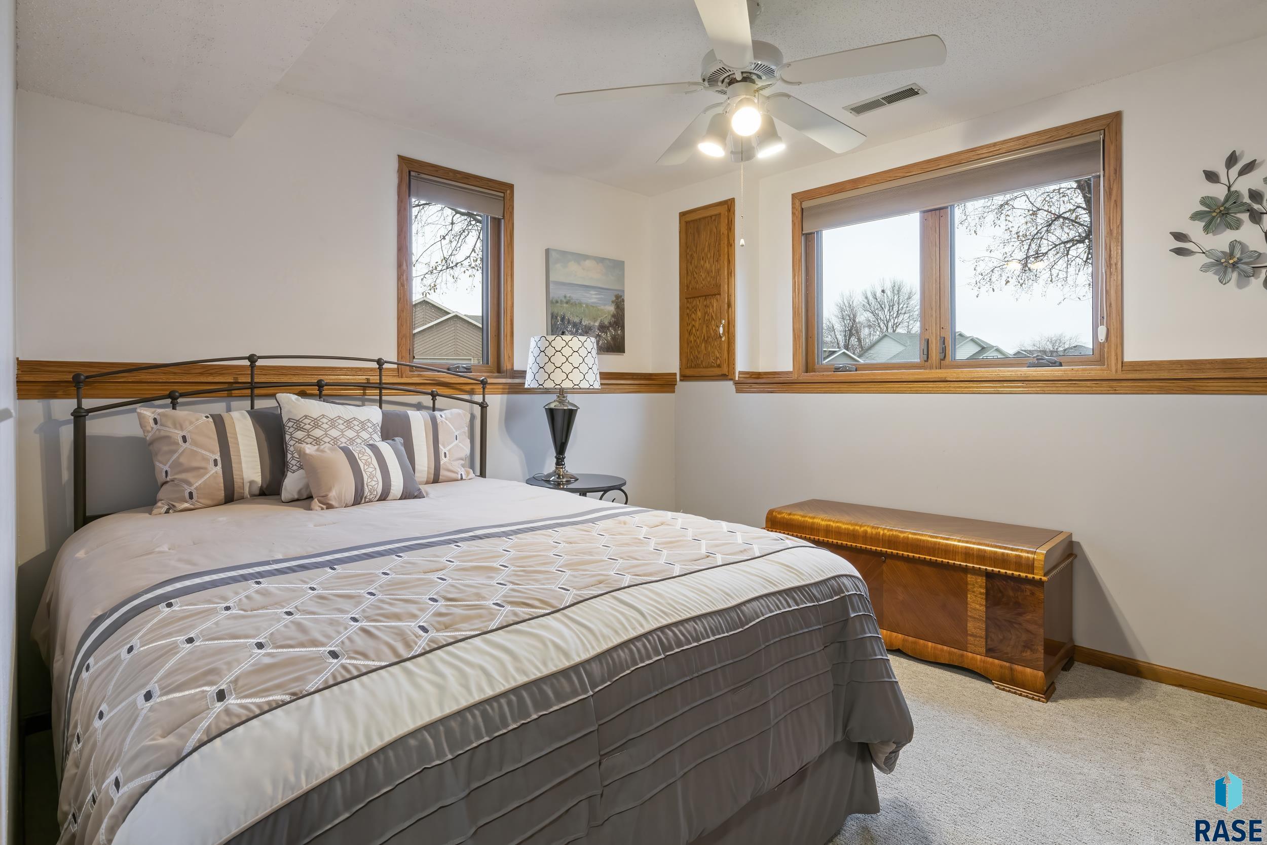2020 S Thatcher Cir
