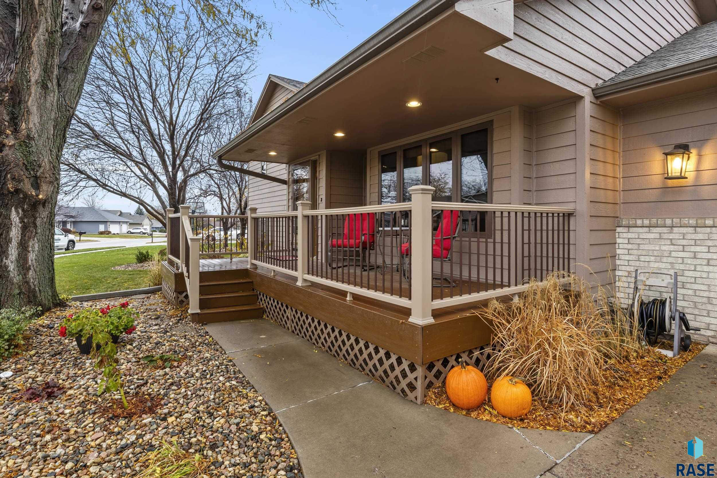 2020 S Thatcher Cir