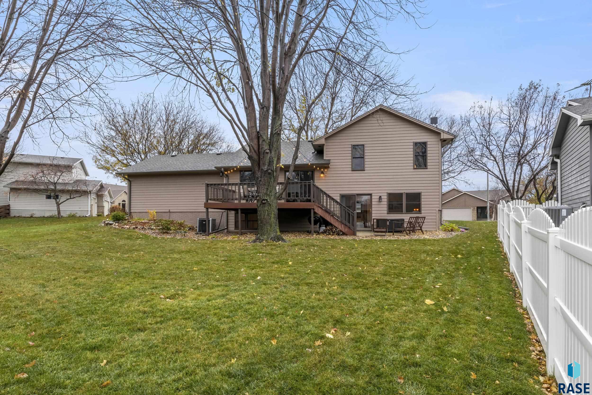 2020 S Thatcher Cir