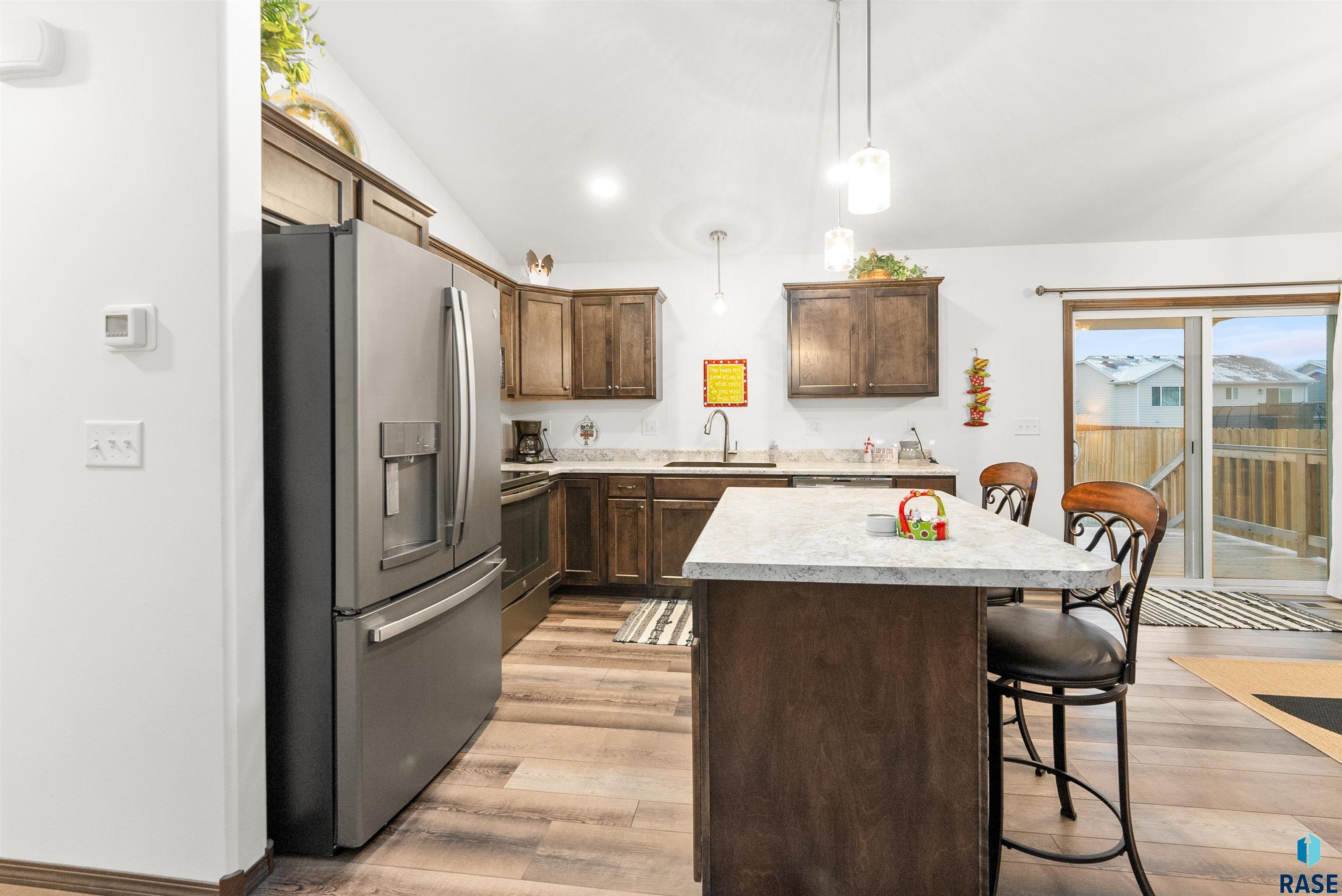 6405 S Hannby Trl