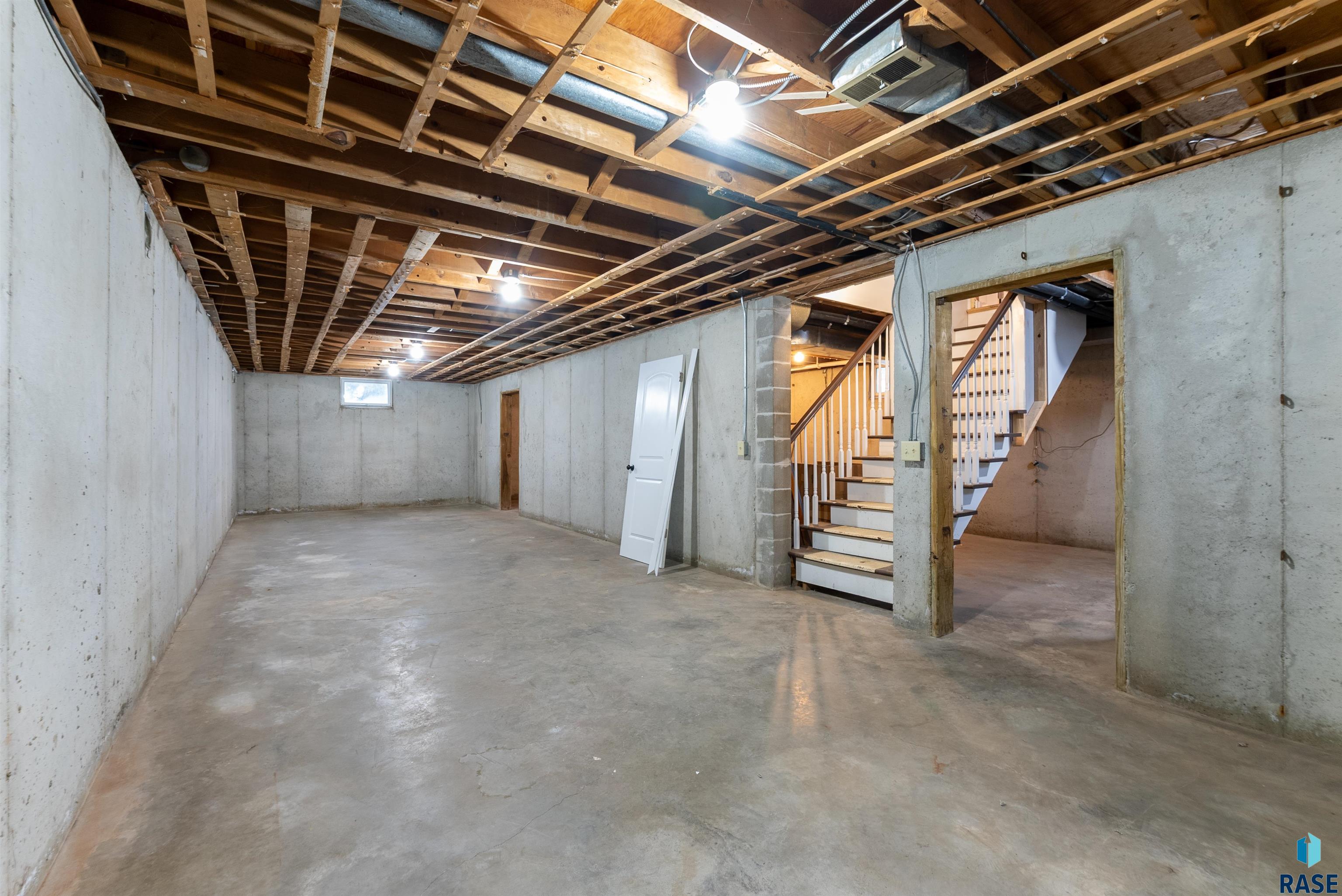 48229 279th St