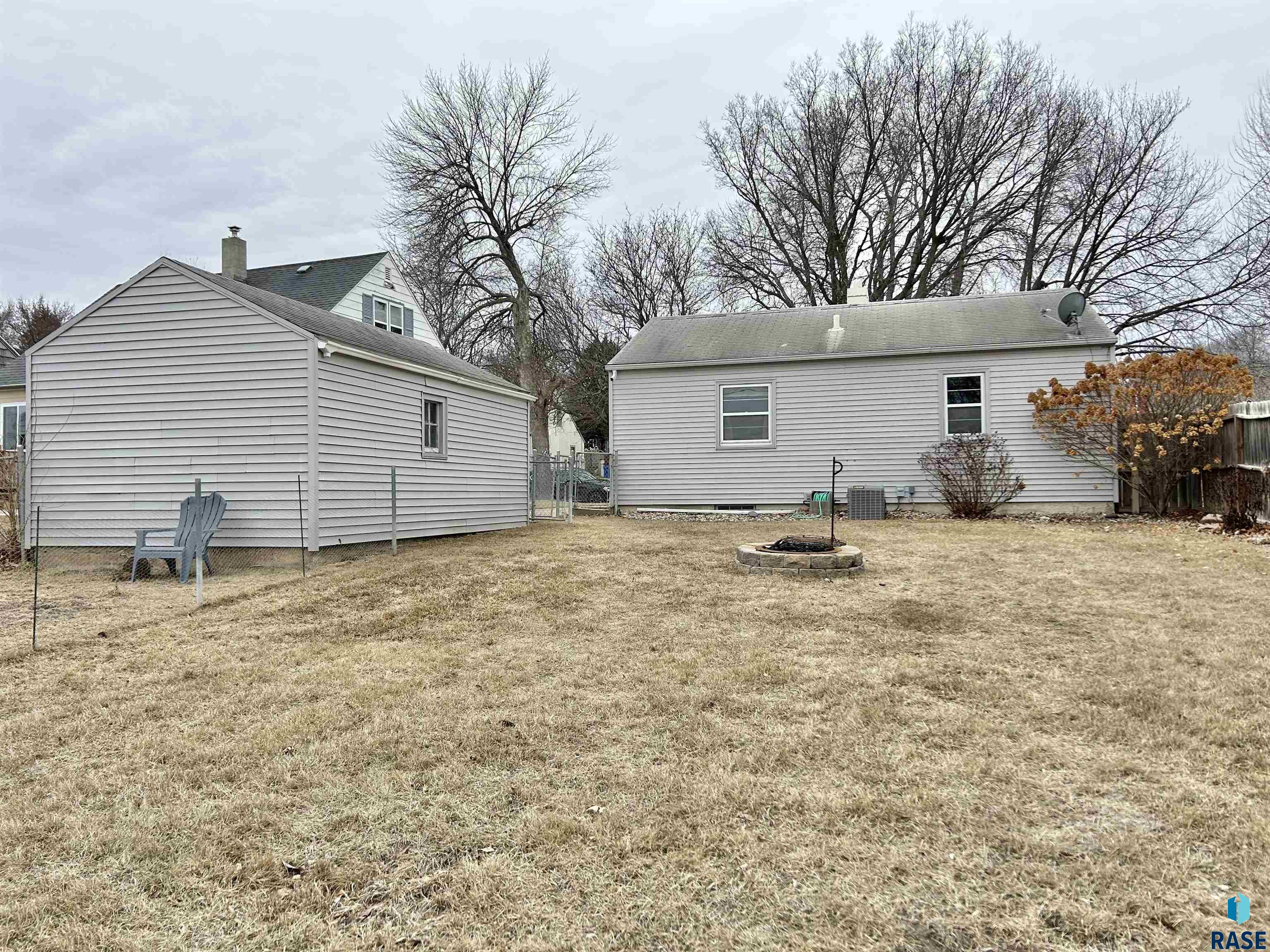 1620 S Frederick Dr