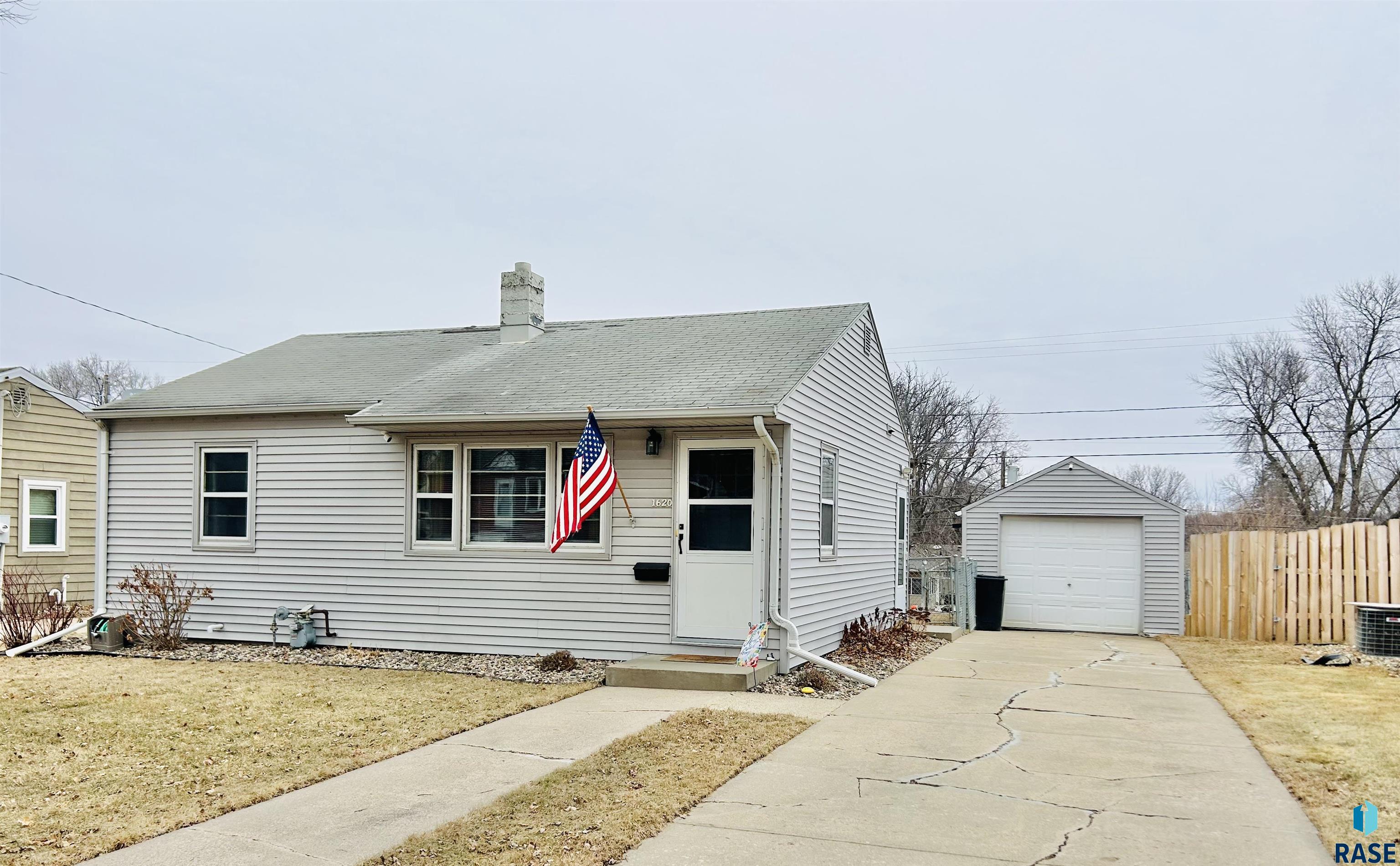1620 S Frederick Dr