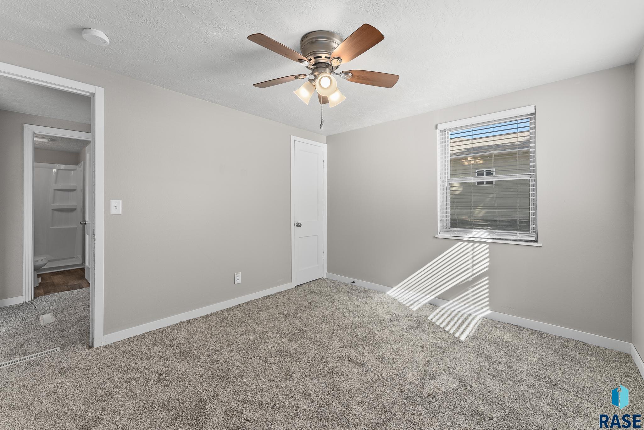 1700 E Austin St