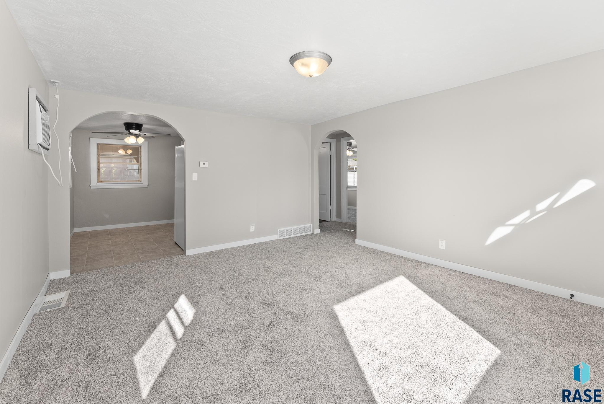 1700 E Austin St