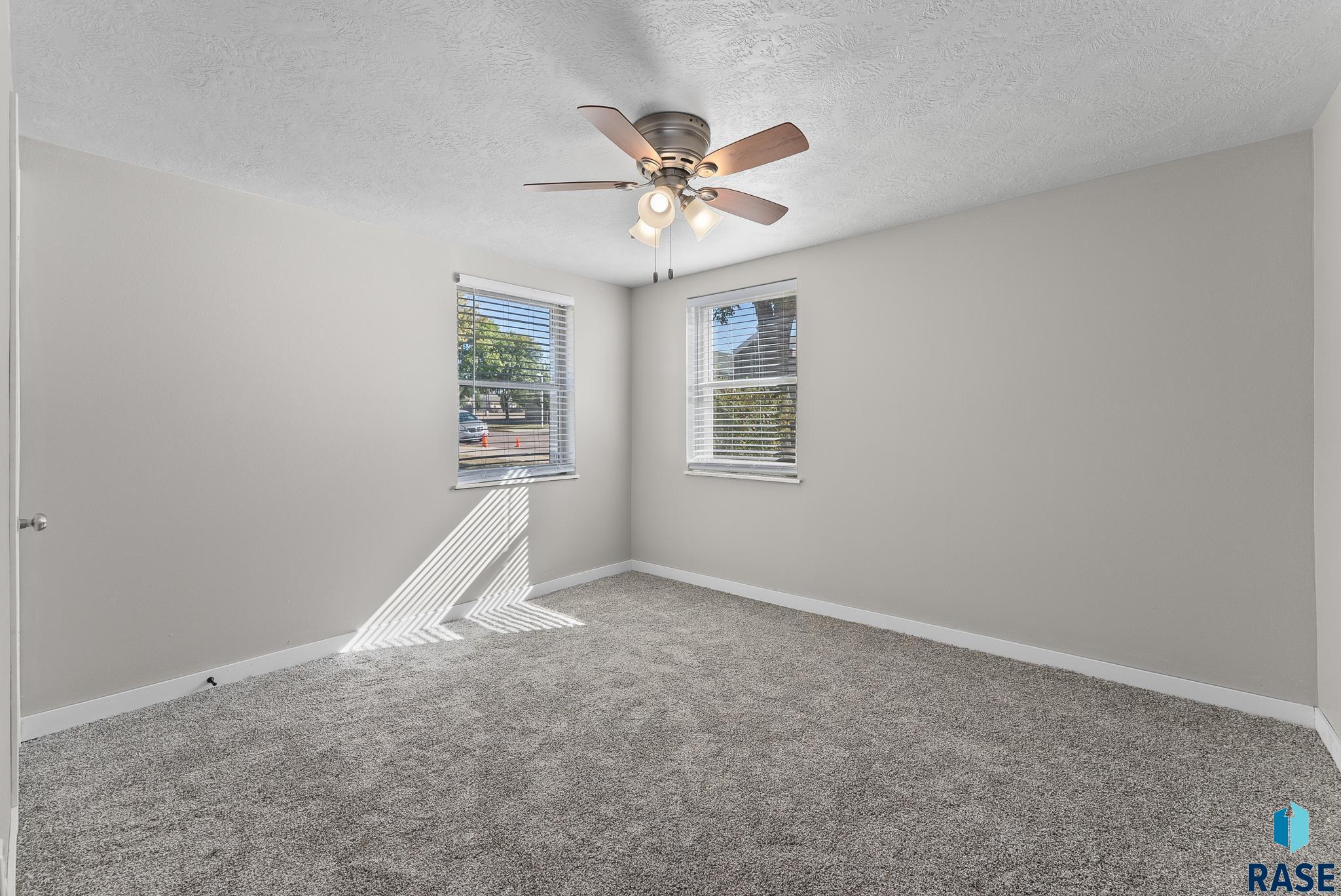 1700 E Austin St