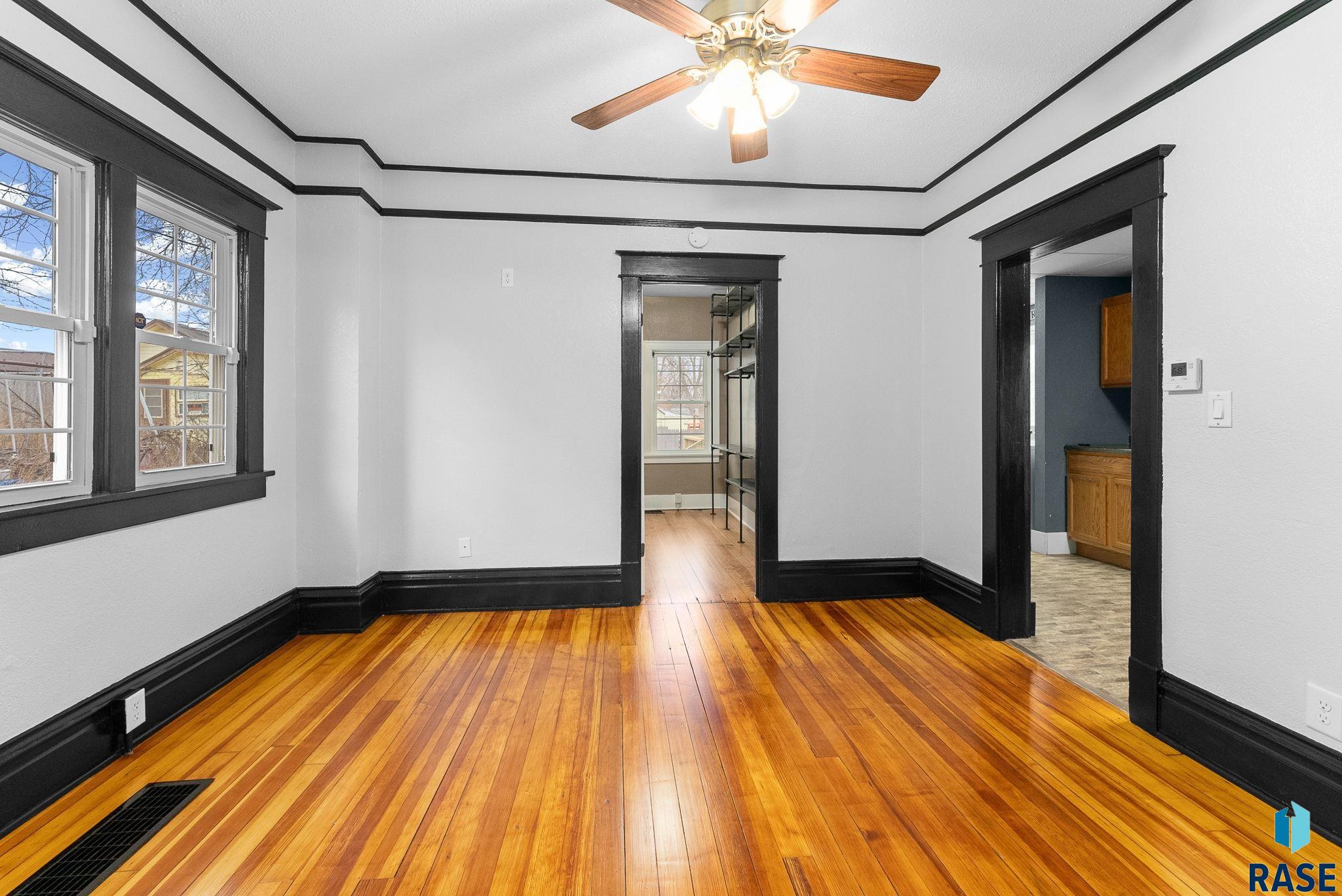 611 N Sherman Ave