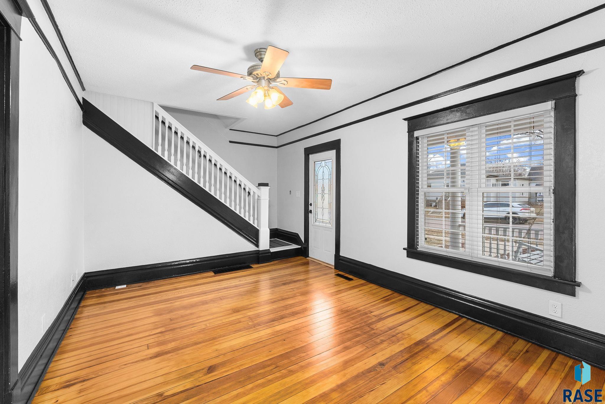 611 N Sherman Ave