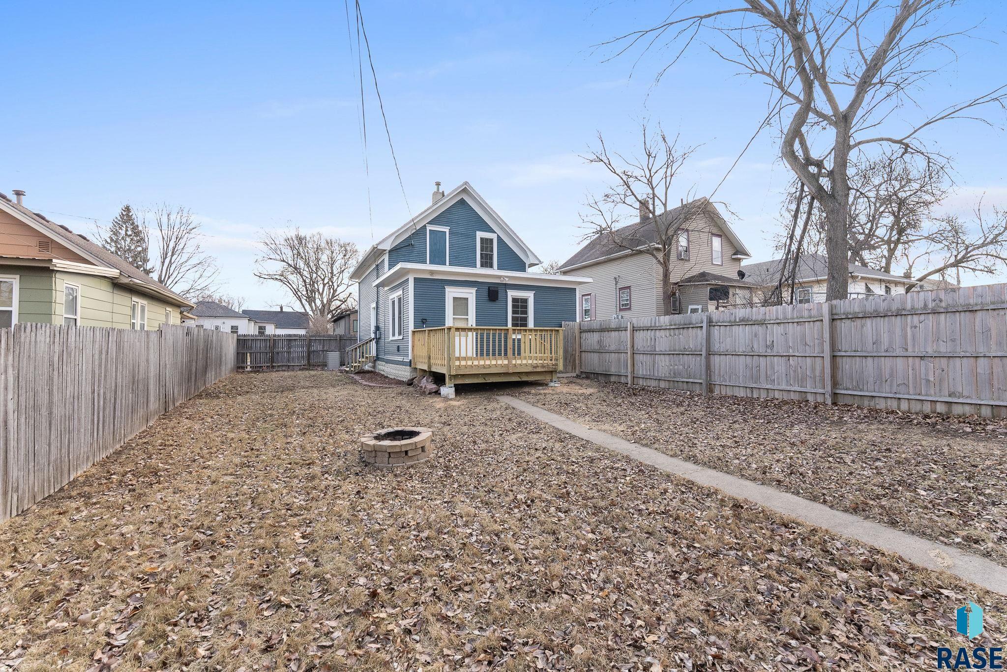 611 N Sherman Ave