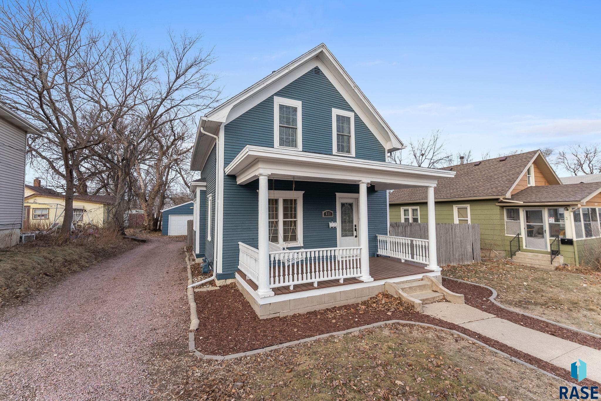 611 N Sherman Ave