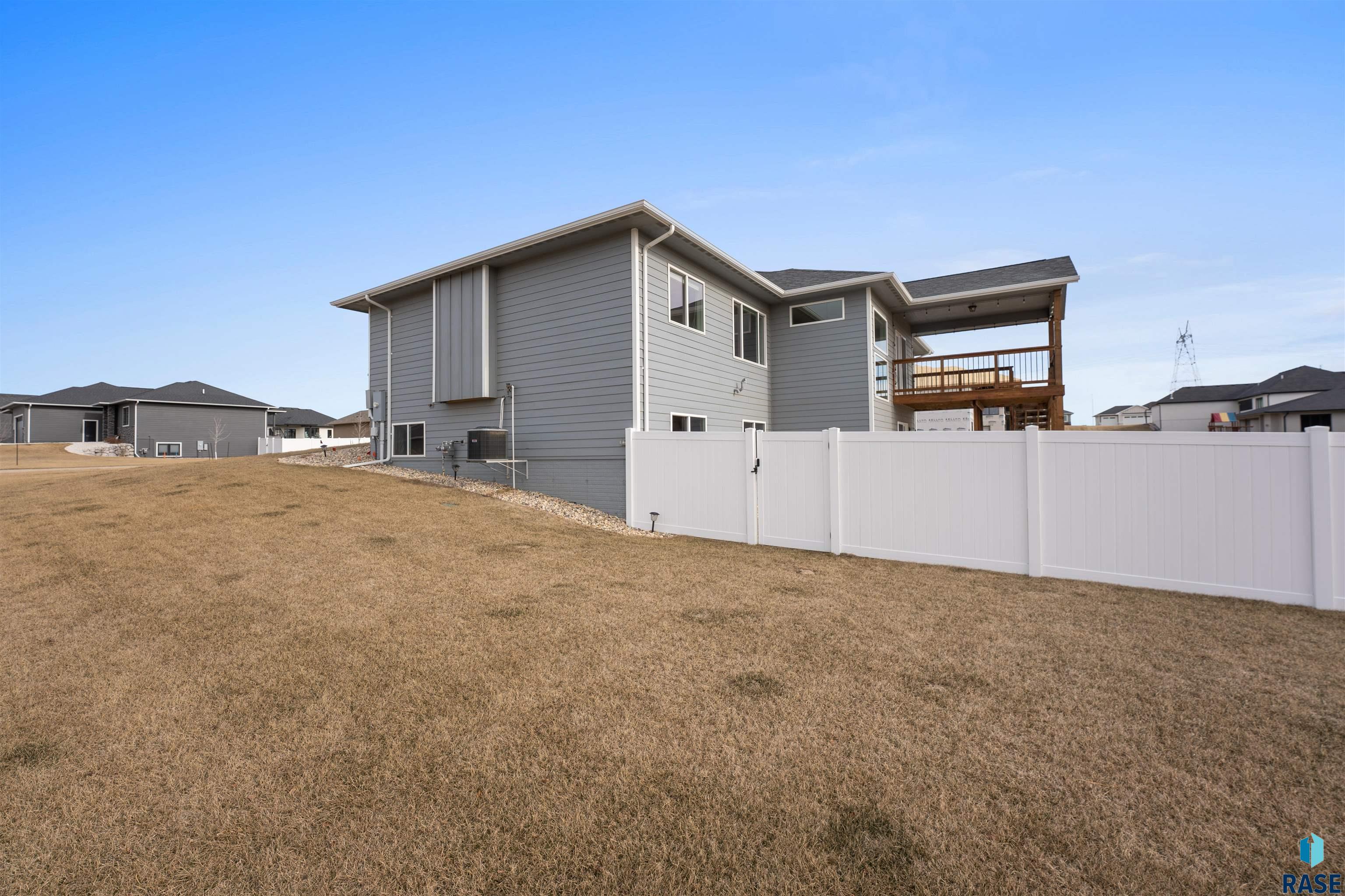 8320 E Wicker Ct